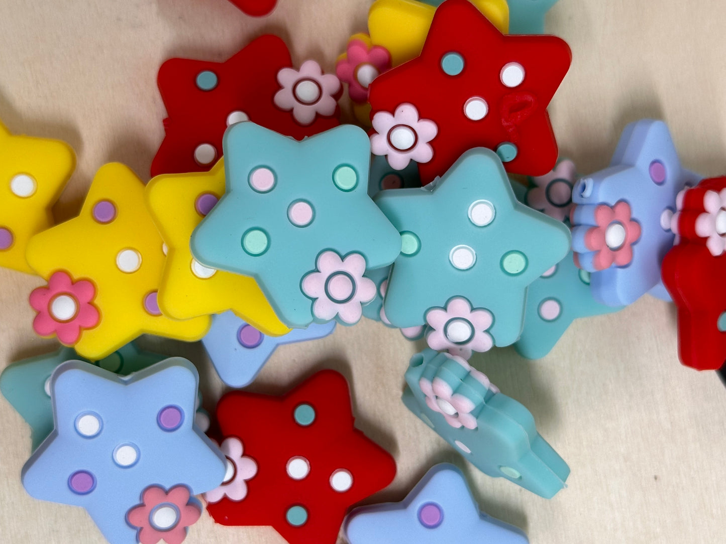 Star with flowers Silicone focal bead for pen beading and keychain DIY