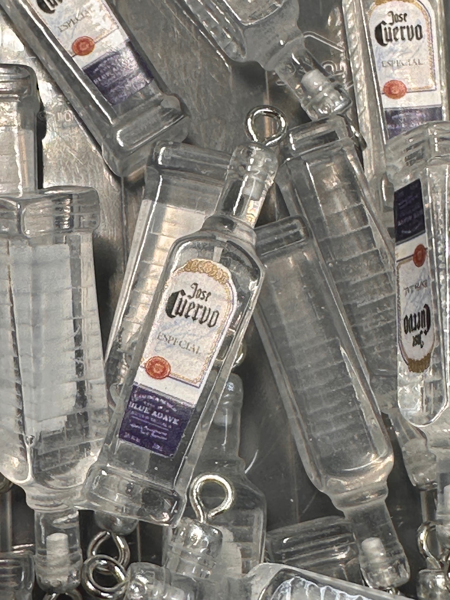 Mini Bottle Charms – Resin Drink Beads for Keychains, Jewelry & DIY Crafts / white label bottles