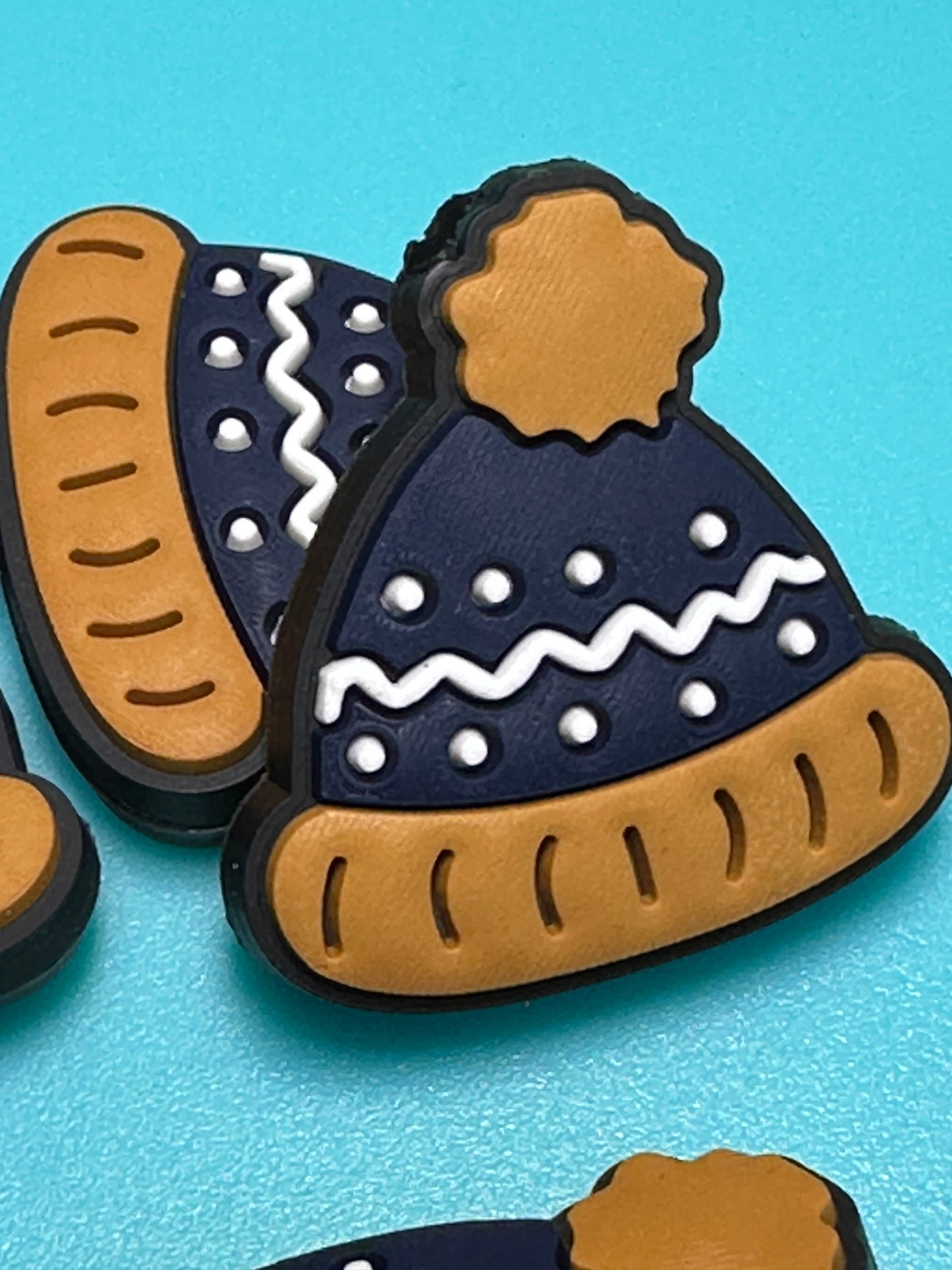 Snow hat Focal Bead/ beadable pen/ Silicone bead/ keychain bead/