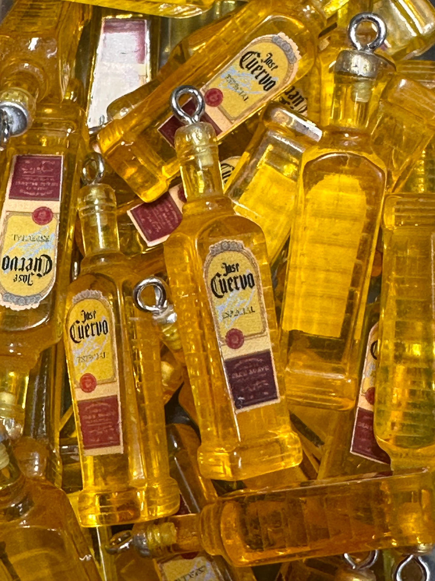 Mini Bottle Charms – Resin Drink Beads for Keychains, Jewelry & DIY Crafts yellow bottles