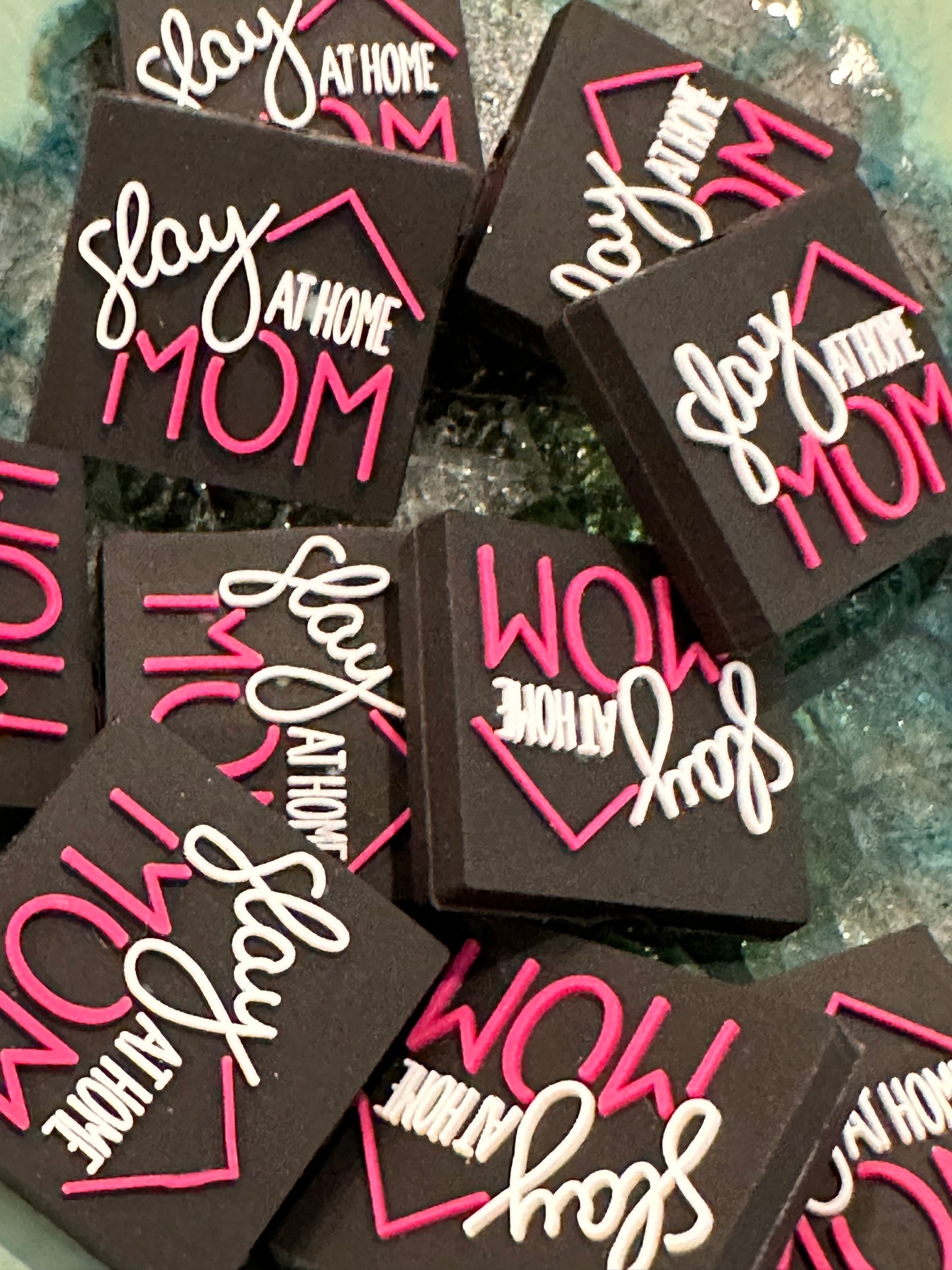 Mom silicone focal bead