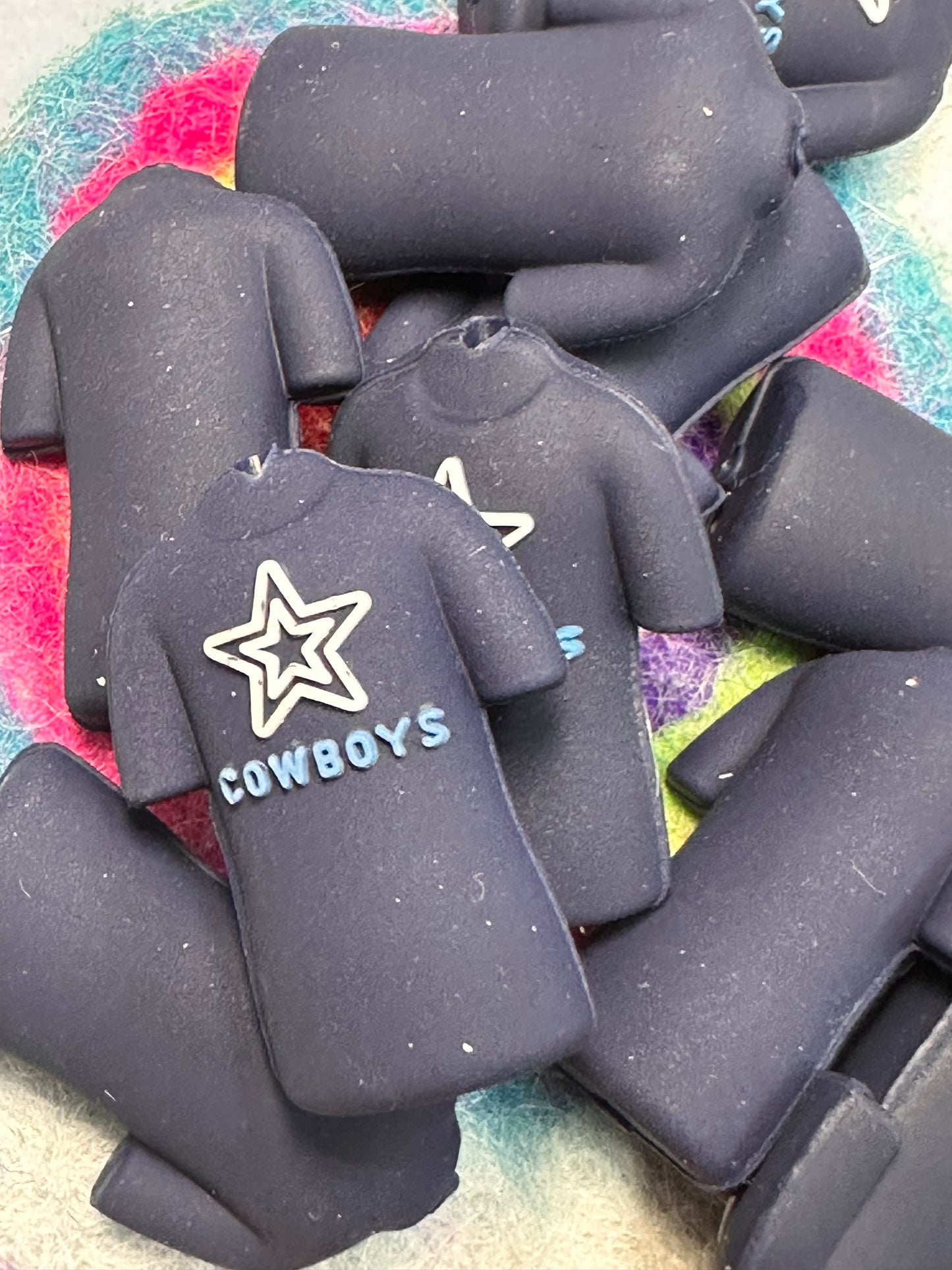 3D football jersey shaped Dallas Cowboys focal bead
