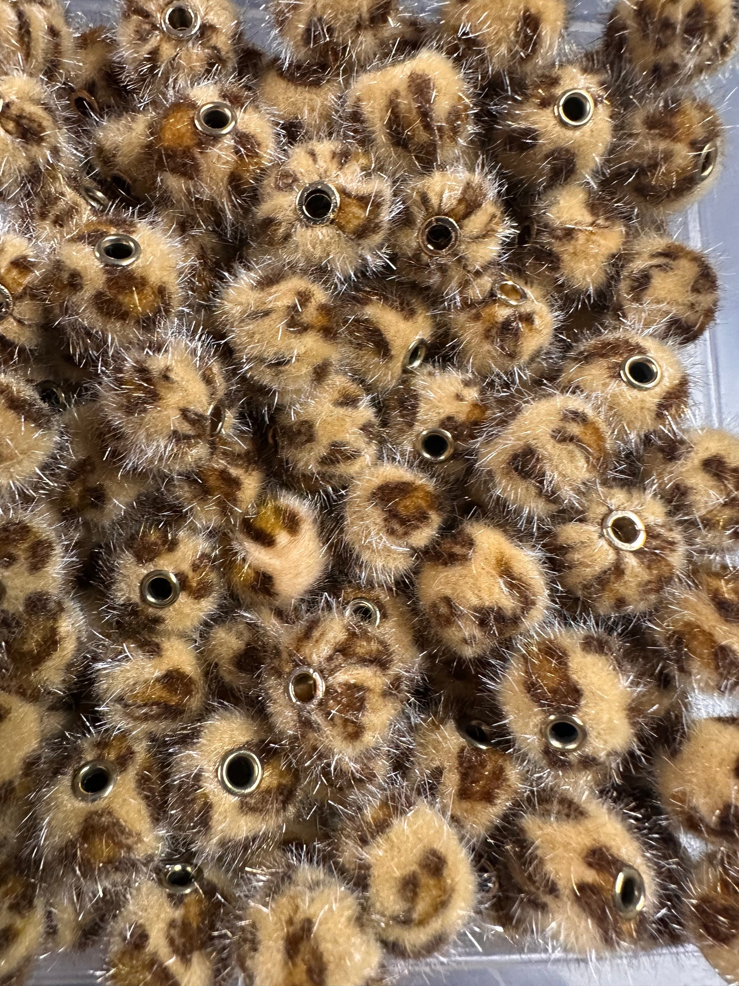 Fluffy fuzzy leopard print Pom Pom beads / jewelry Bead/ beadable pen beads/ keychain bead/bead/ 15mm/