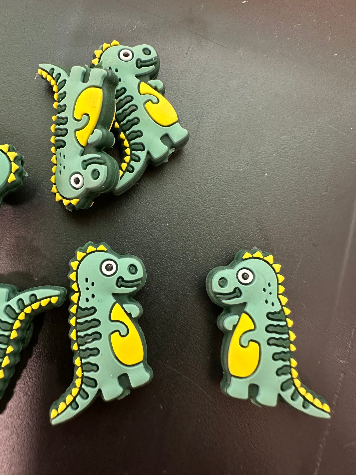 Green dinosaur Focal Bead/ beadable pen/ Silicone bead/ keychain bead/DIY/ Dinosaur/