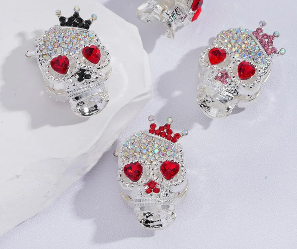 Fancy silver alloy handmade skull with crown rhinestone beads/fancy Beads/ beadable pen/ keychain bead/ /29mm x 19mm
