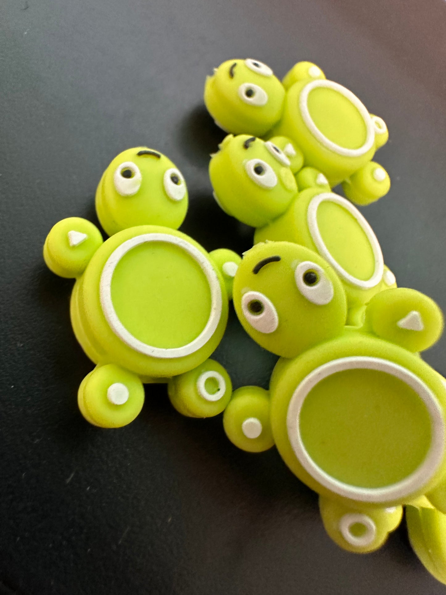 Green Turtle Focal Bead/ beadable pen/ Silicone bead/ keychain bead/turtle/
