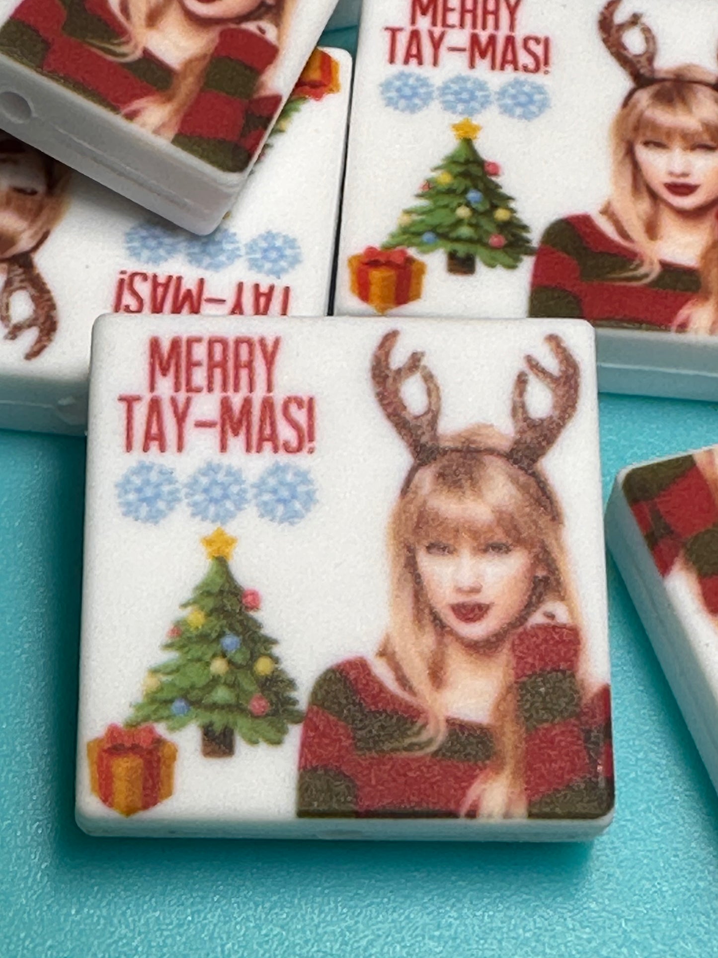 Christmas Taylor Swift focal bead design #3