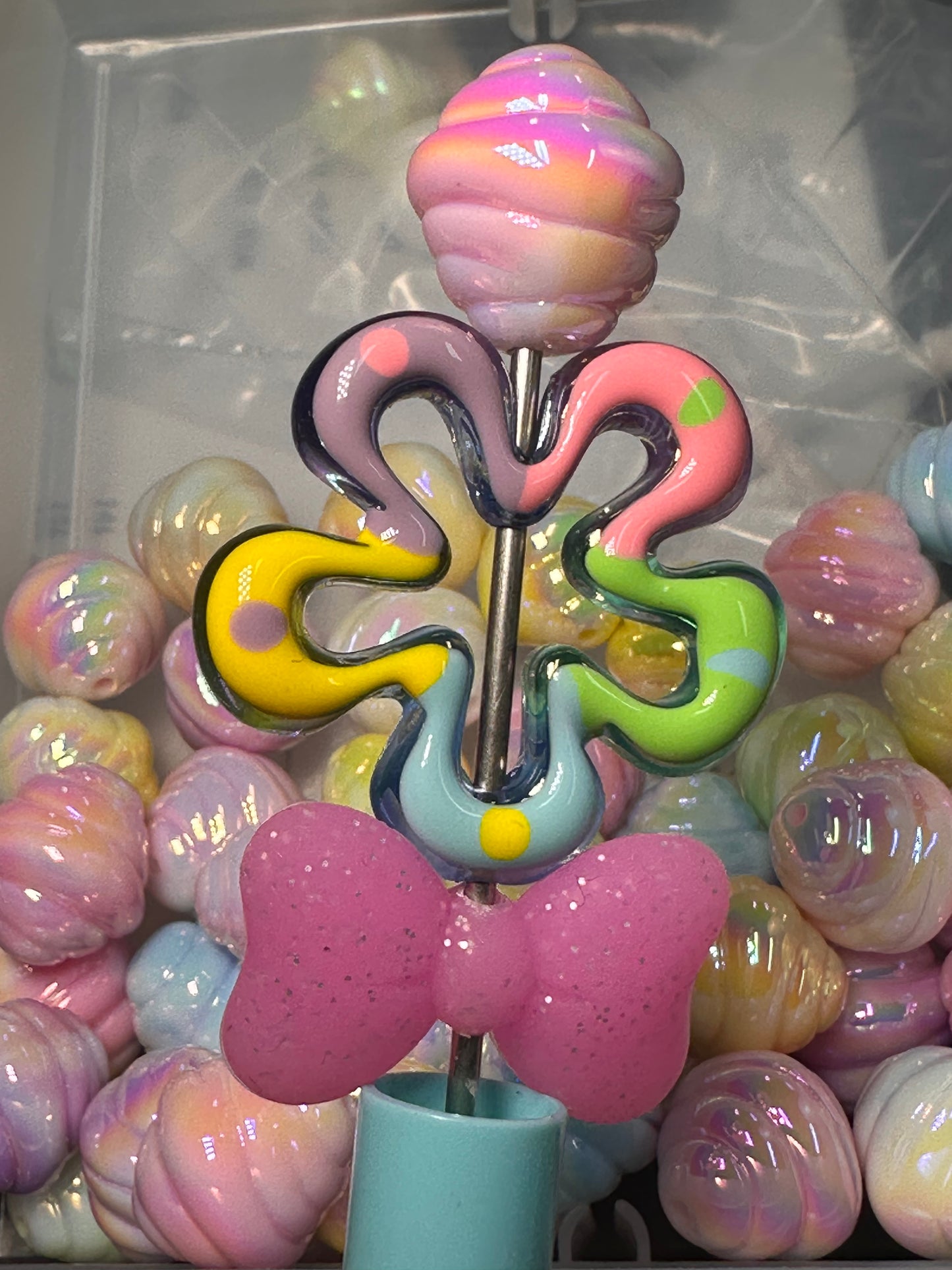 Flower hand painted frame beads/ Focal Bead/ beadable pen/ Silicone bead/ keychain bead/ delicate/ pastel colors/ (5) beads included