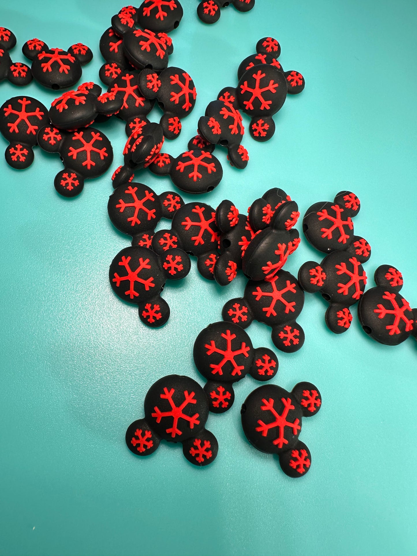 Snowflake Christmas focal bead/ Silicone bead/ keychain bead/