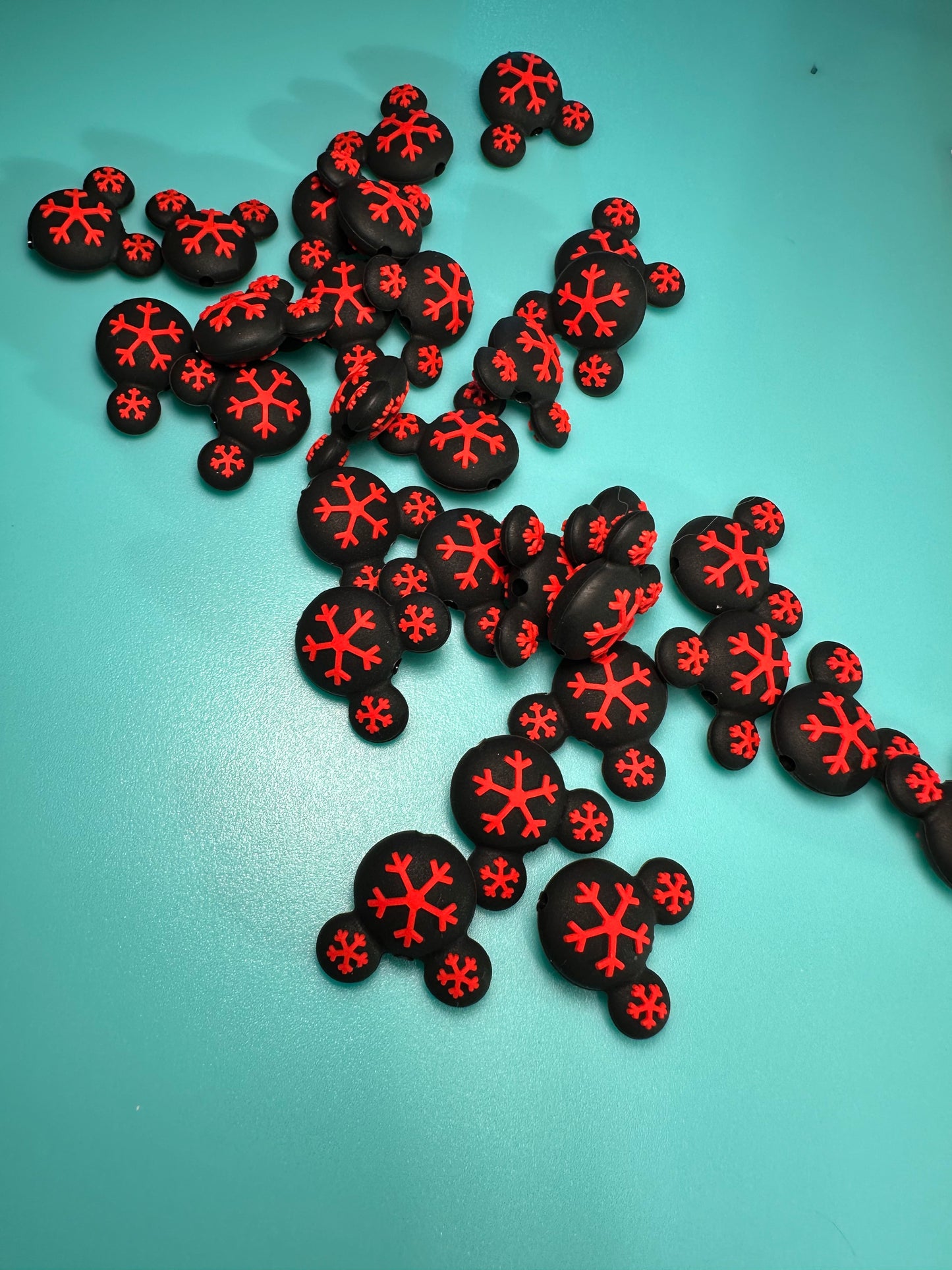 Snowflake Christmas focal bead/ Silicone bead/ keychain bead/