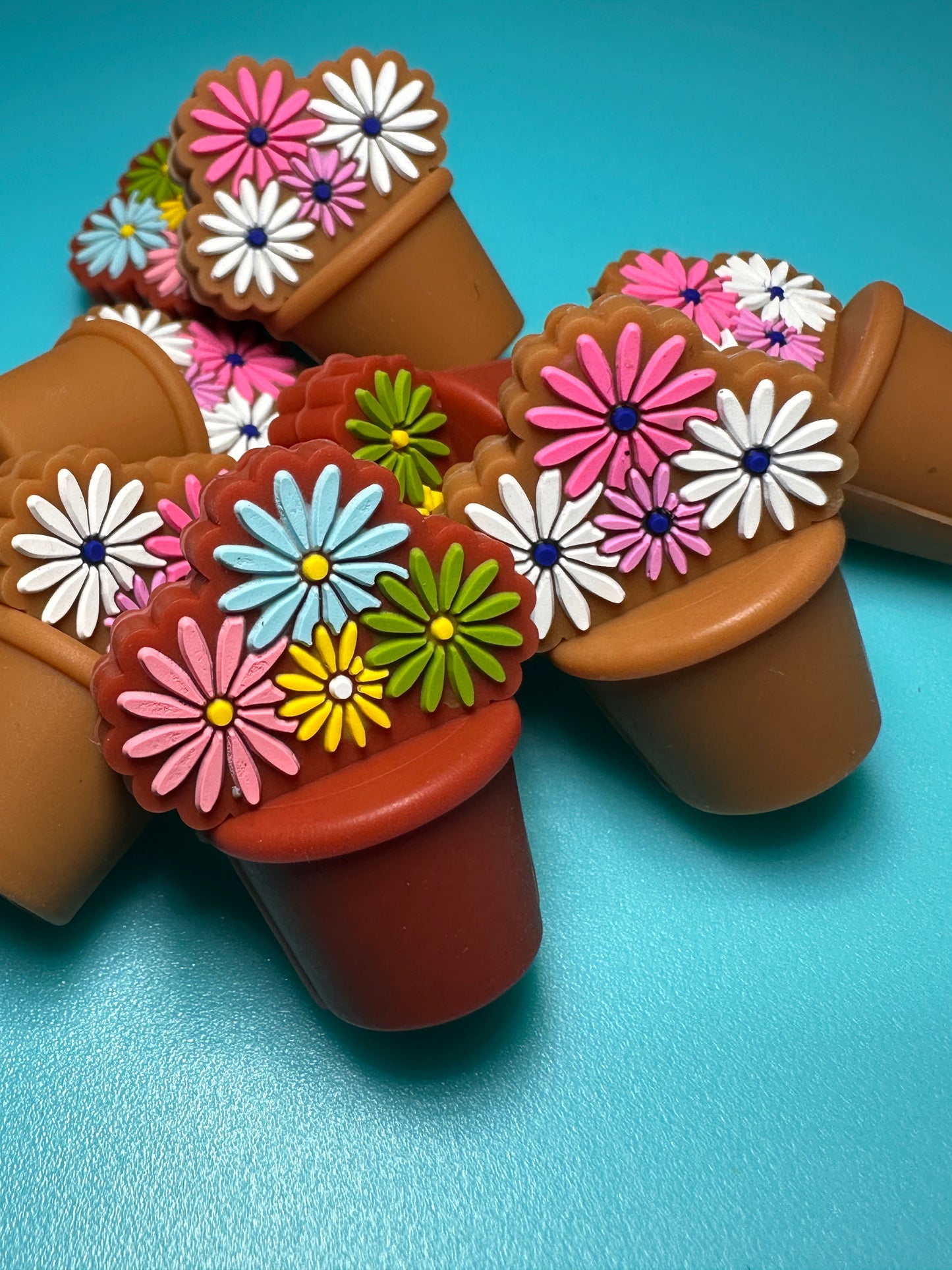 3D flowers in flower pots/ Focal Bead/ beadable pen/ Silicone bead/ daisies/ keychain bead/