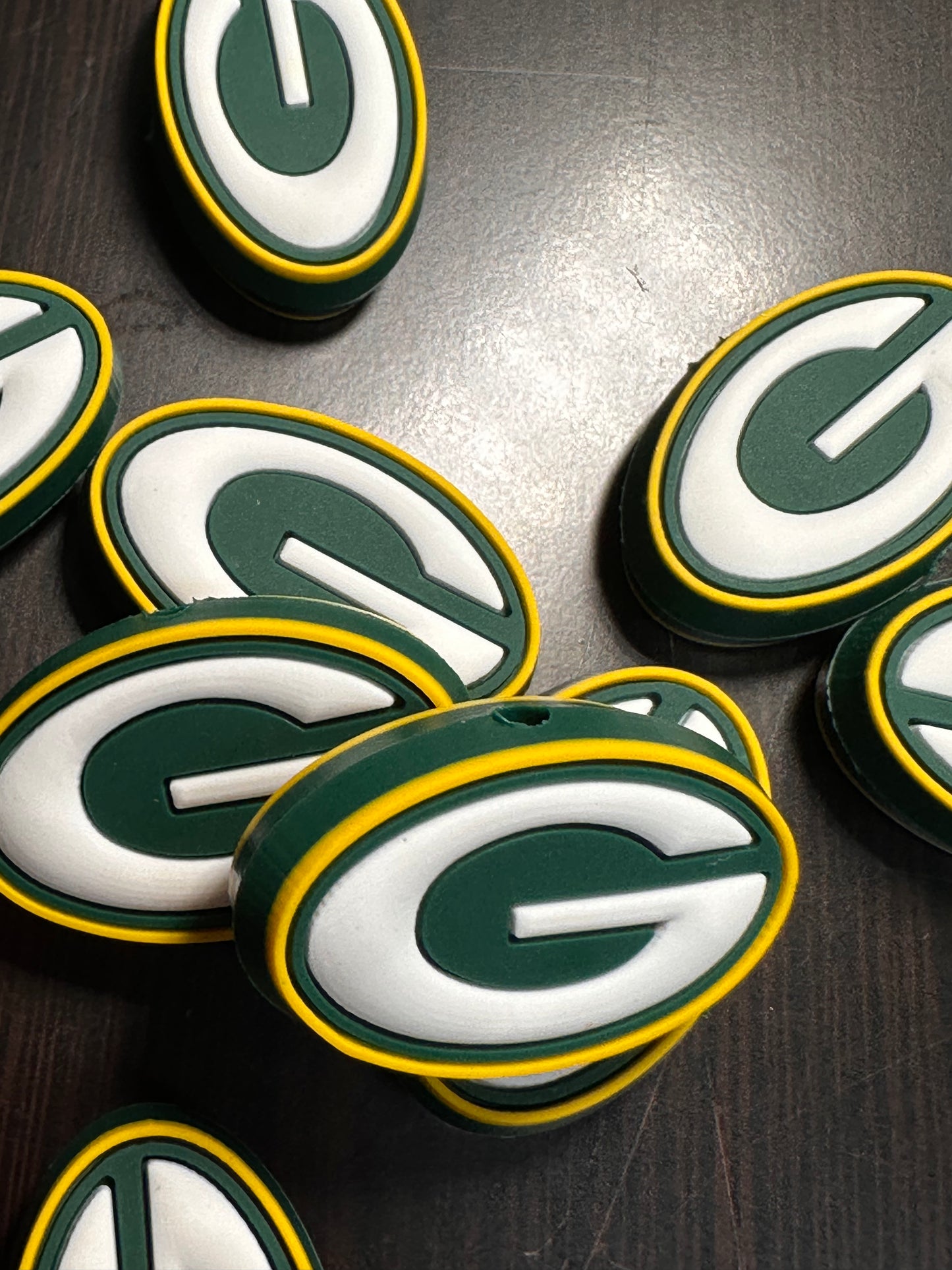 Green Bay Packers focal bead oval shaped / large G style #3