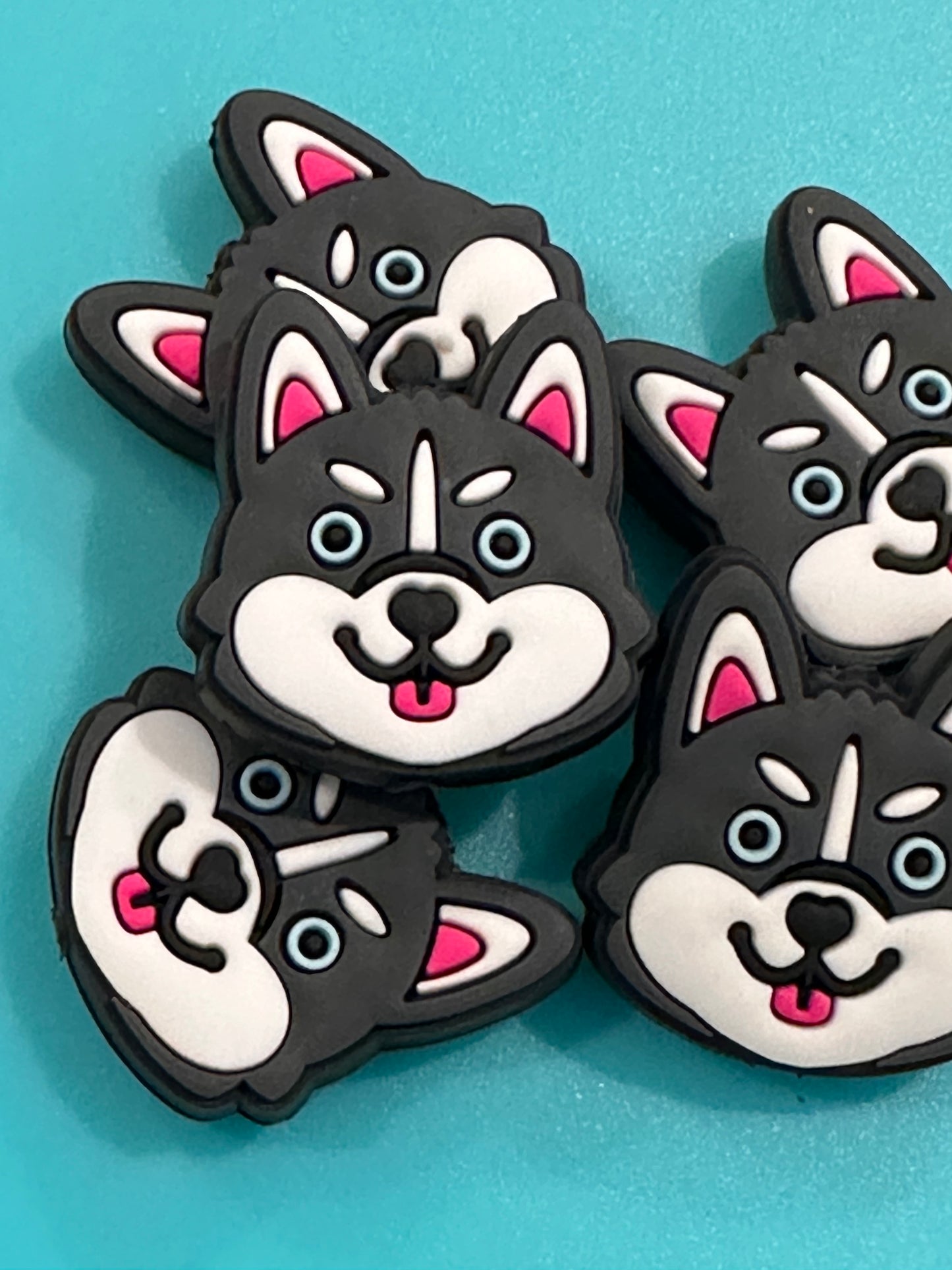 Blue eyed Dog focal bead/beadable pen/ Silicone bead/ keychain bead/ pet / husky dog