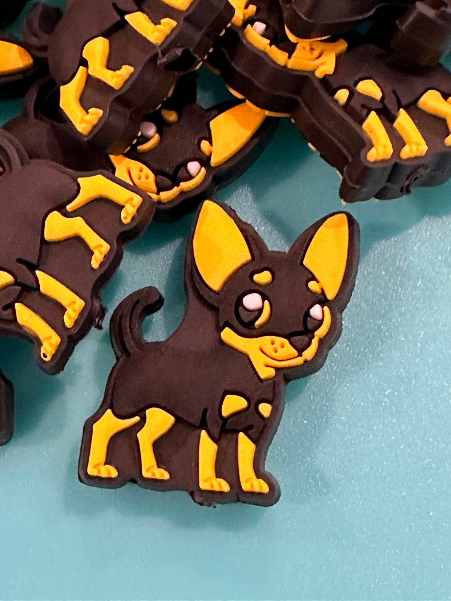Chihuahua Dog focal bead/beadable pen/ Silicone bead/ keychain bead/ pet / ankle biter dog