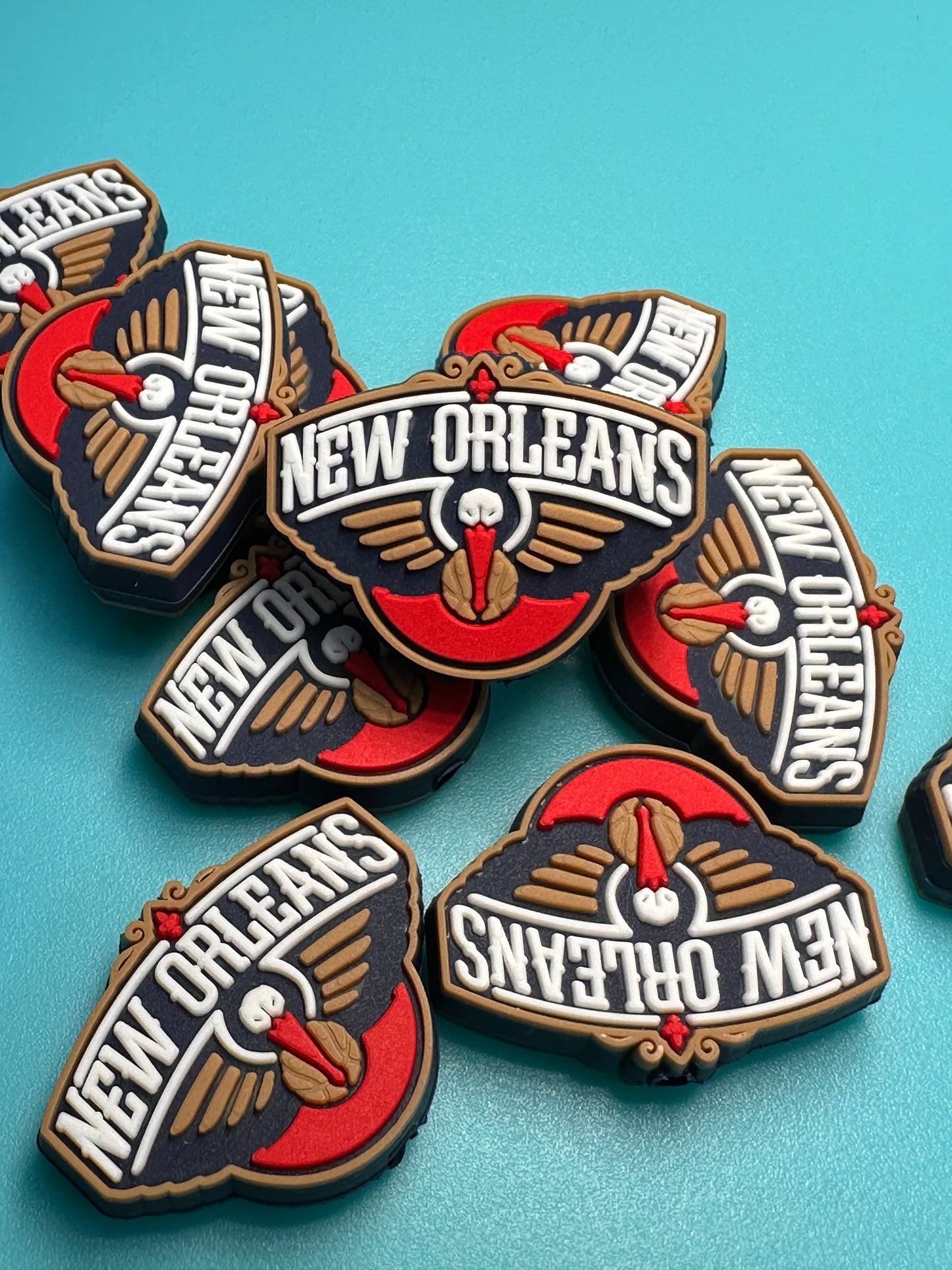 New Orleans Pelicans team focal bead / basketball