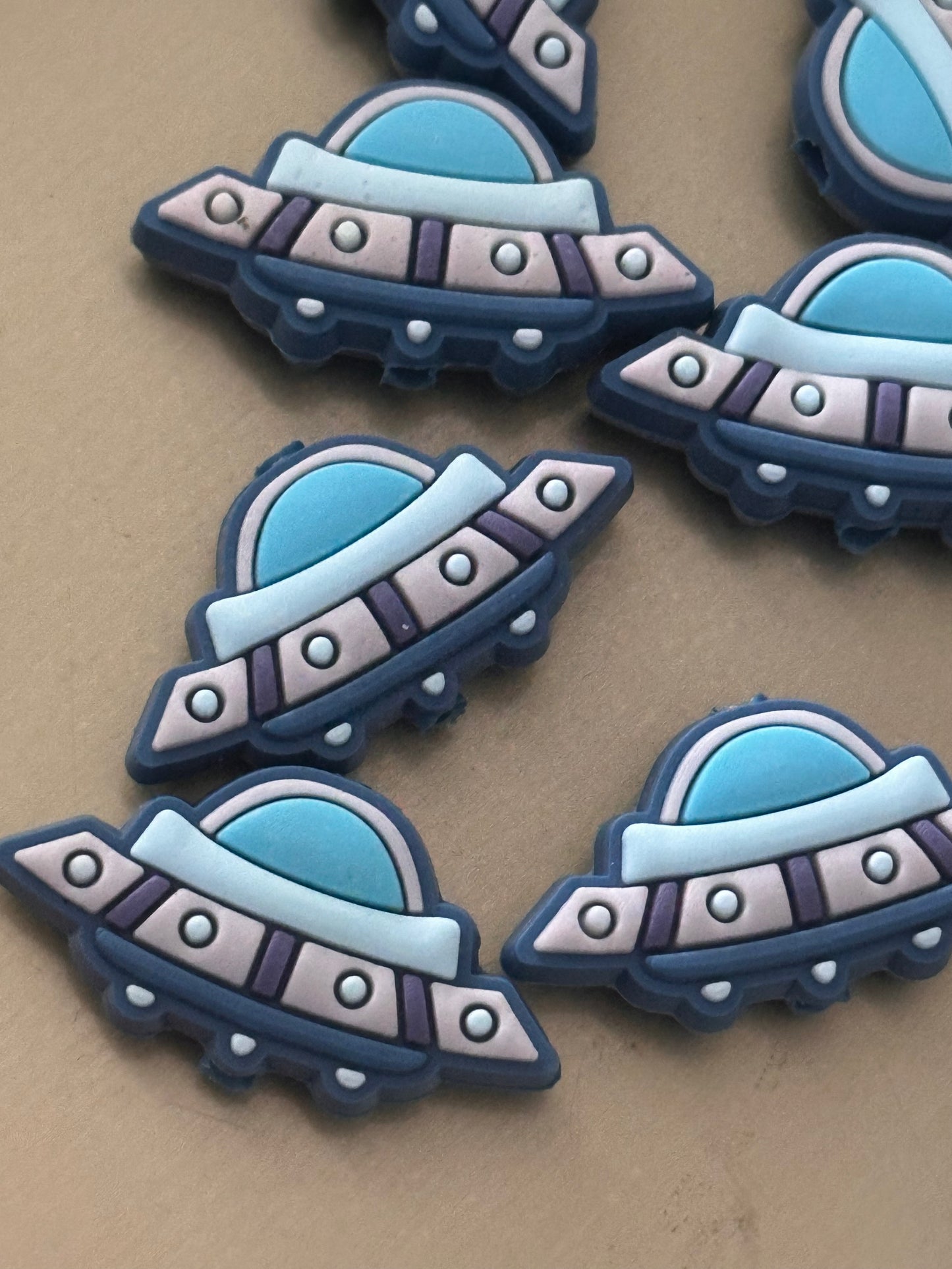 Spaceship Focal Bead/beadable pen/Silicone bead/ keychain bead/ UFO