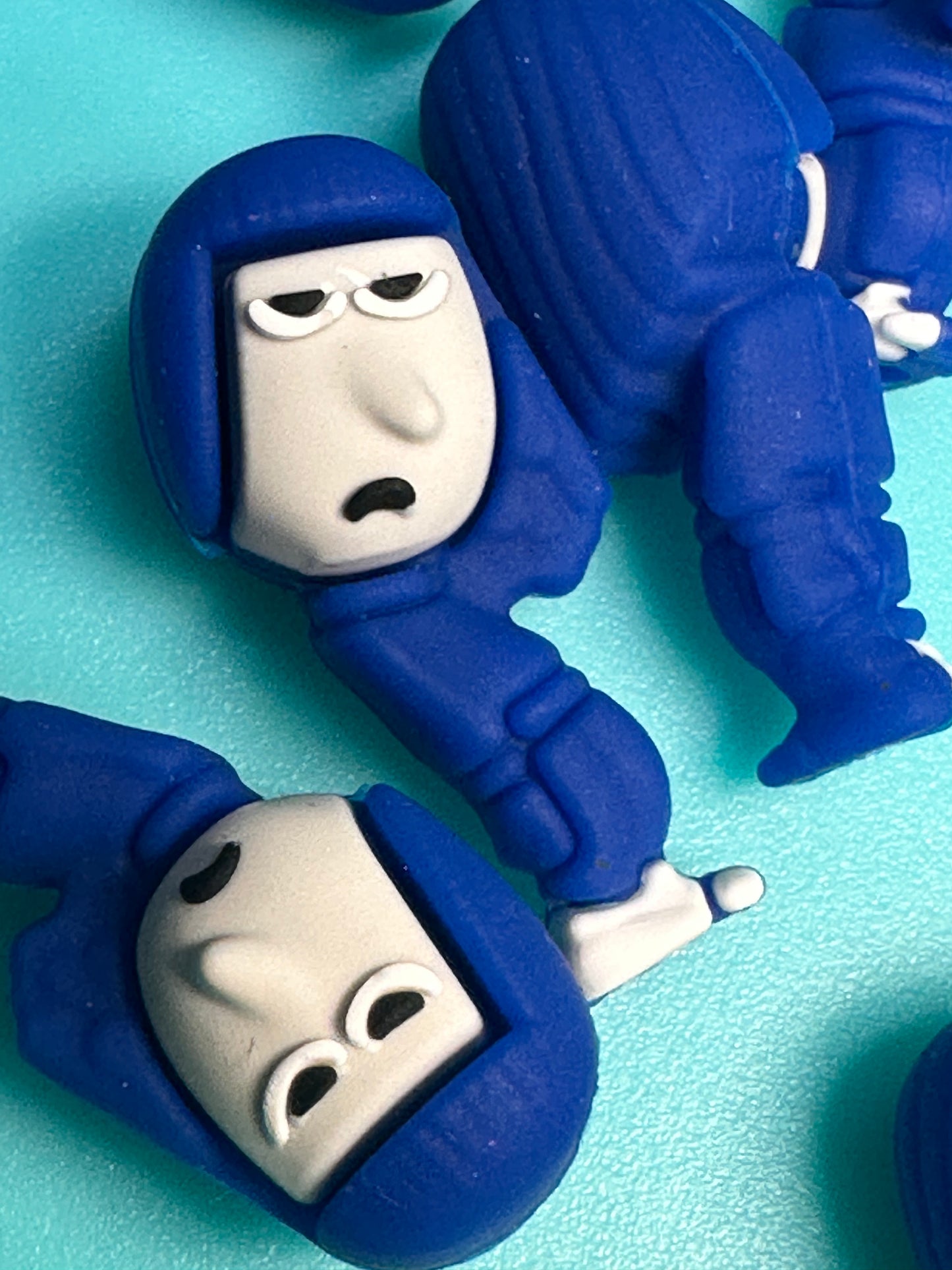 3D silicone focal bead/blue hair girl / IO