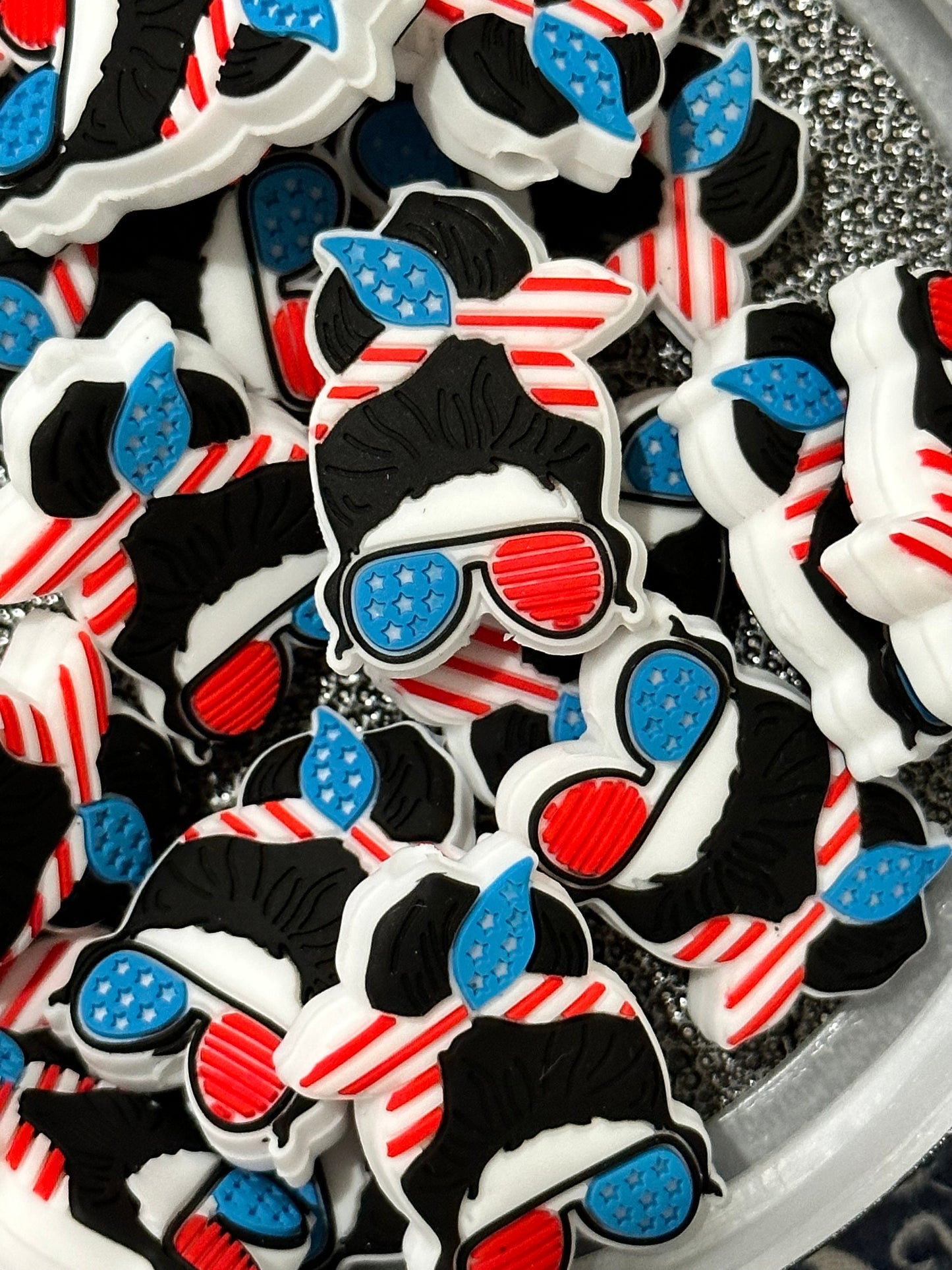 American mom/ Focal Bead/ USA/ beadable pen/ Silicone bead/ keychain bead/ patriotic girl