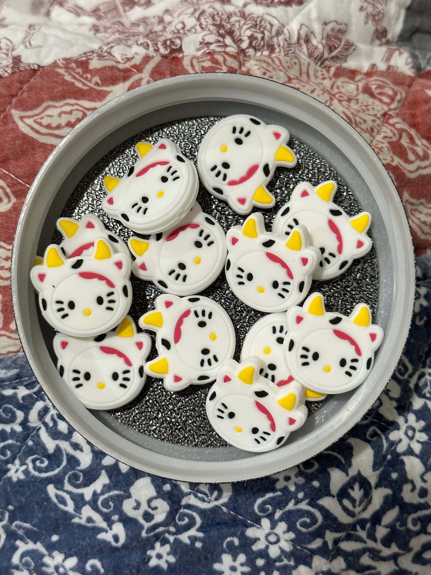 Cat cow / Focal Bead/ beadable pen/ Silicone bead/ keychain bead/