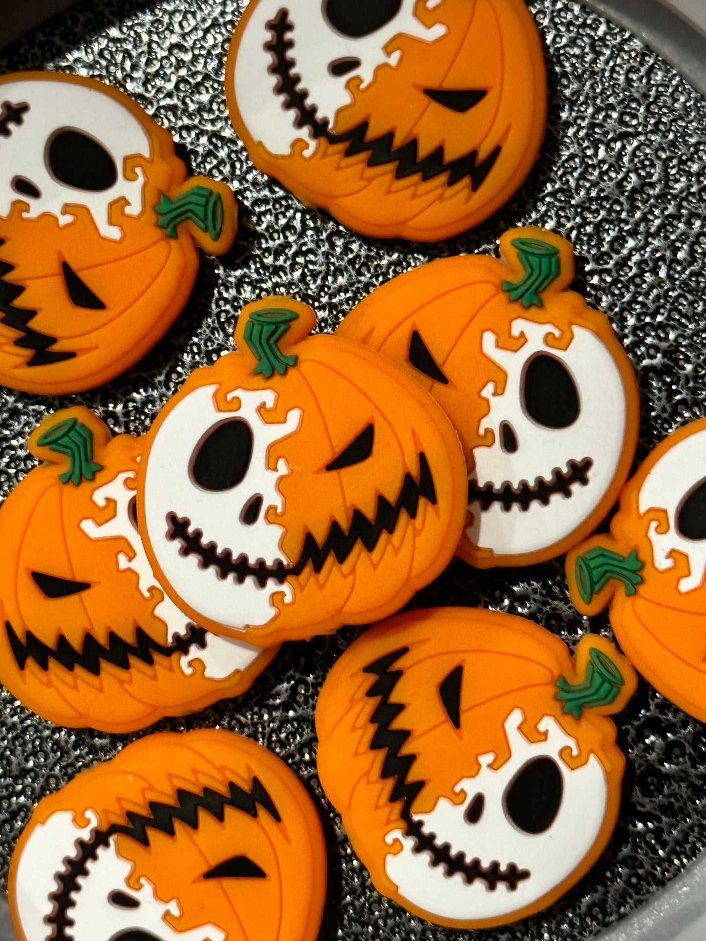 Half pumpkin and half ghost / Focal Bead/ beadable pen/ Silicone bead/ keychain bead/ Halloween/ pumpkin/