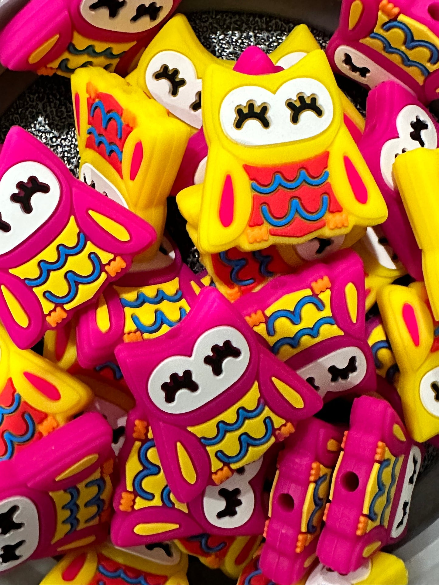 Owl Focal Bead/ beadable pen/ owlSilicone bead/ bird/ keychain bead