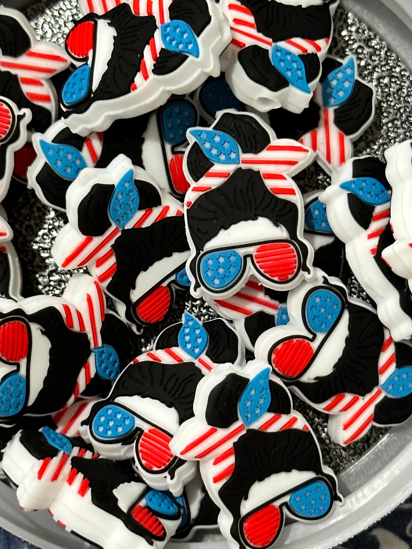 American mom/ Focal Bead/ USA/ beadable pen/ Silicone bead/ keychain bead/ patriotic girl