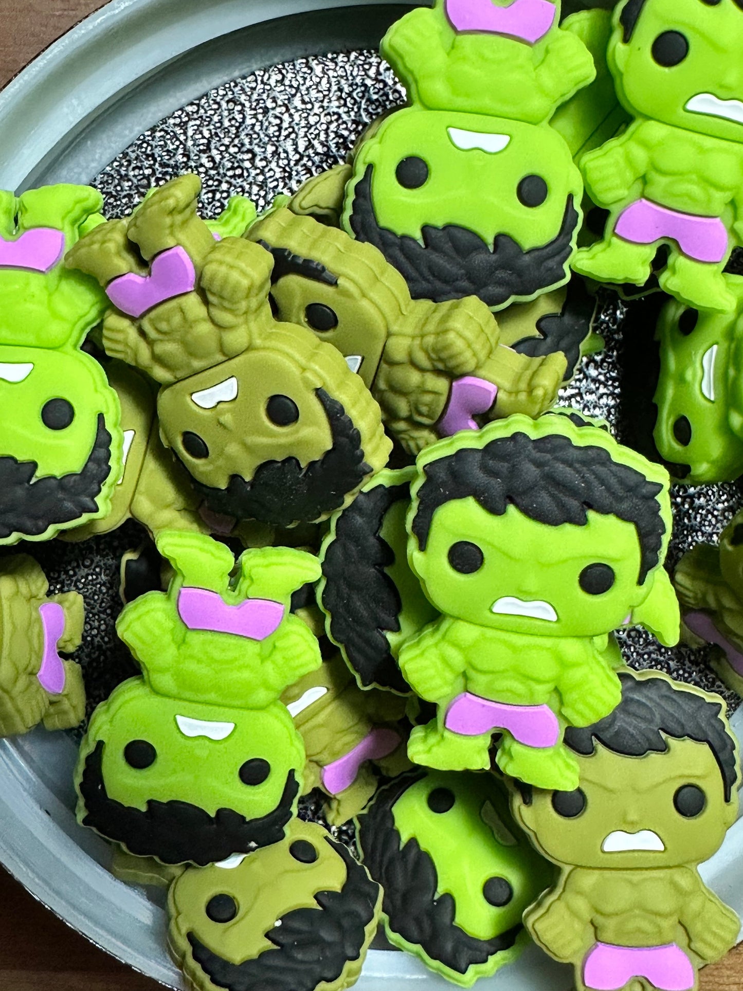 Mean green guy/ Focal Bead/ beadable pen/ Silicone bead/ keychain bead/ green guy