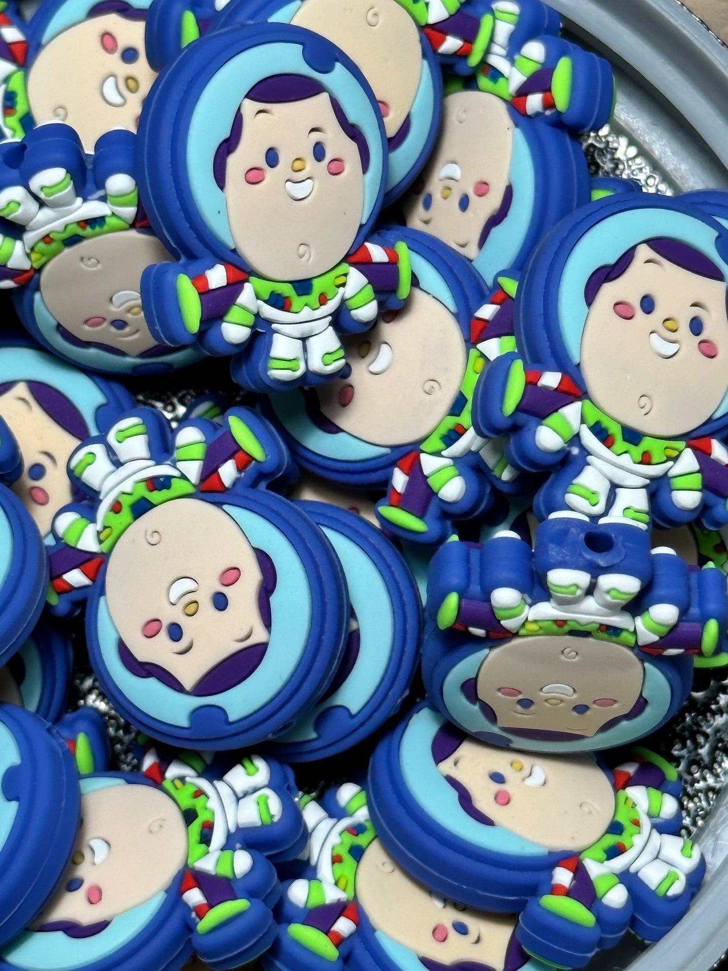 Character/ Focal Bead/ beadable pen/ Silicone bead/ keychain bead/astronaut /