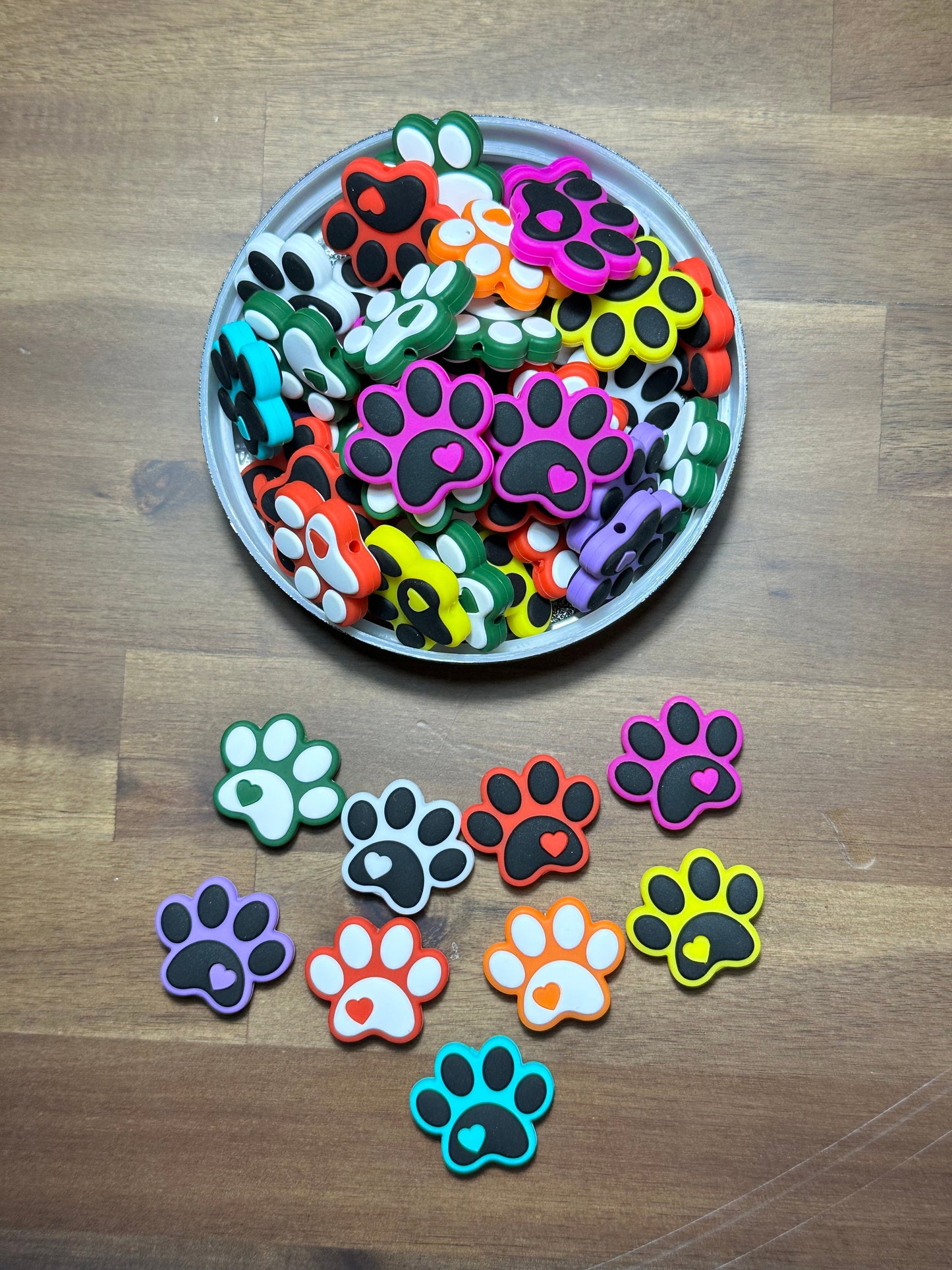 Dog paw with heart / Focal Bead/ beadable pen/ Silicone bead/ keychain bead/ fur baby/ pet/ heart dog