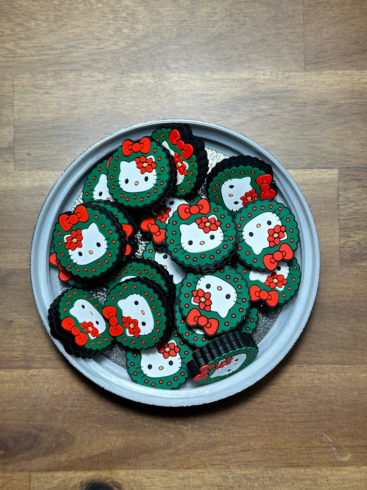 Focal Bead/ beadable pen/ Silicone bead/ keychain bead/ Christmas/wreath