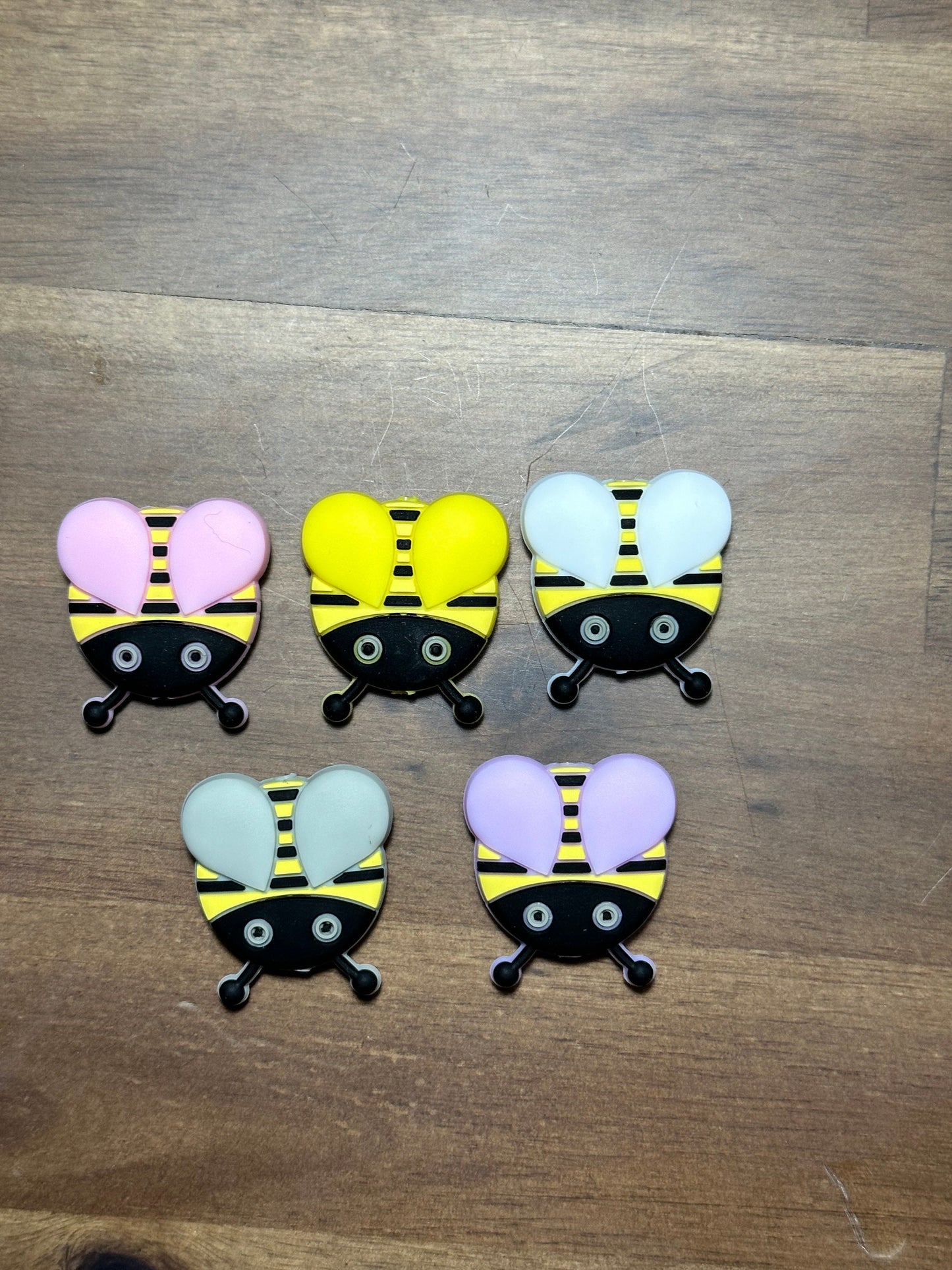 Bumble Bees Focal Bead/ beadable pen/ Silicone bead/ keychain bead/ Daisy/ Sunflower