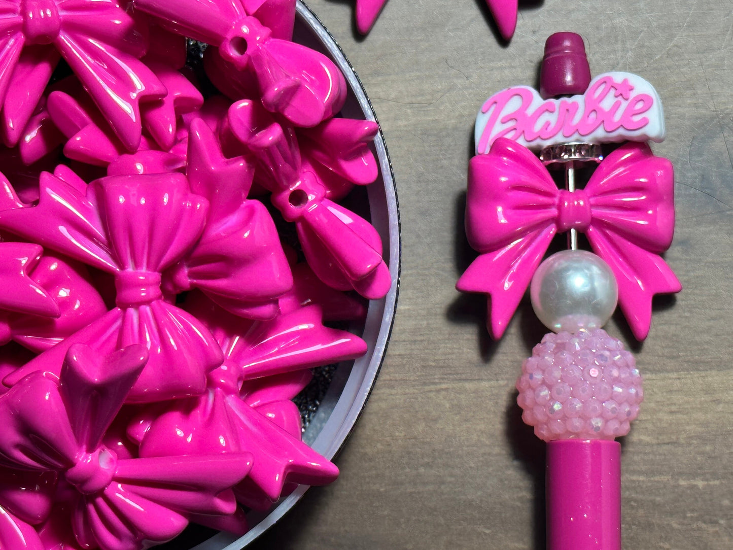 5 bow beads/Focal Bead/ beadable pen/ Silicone bead/ keychain bead/ pink