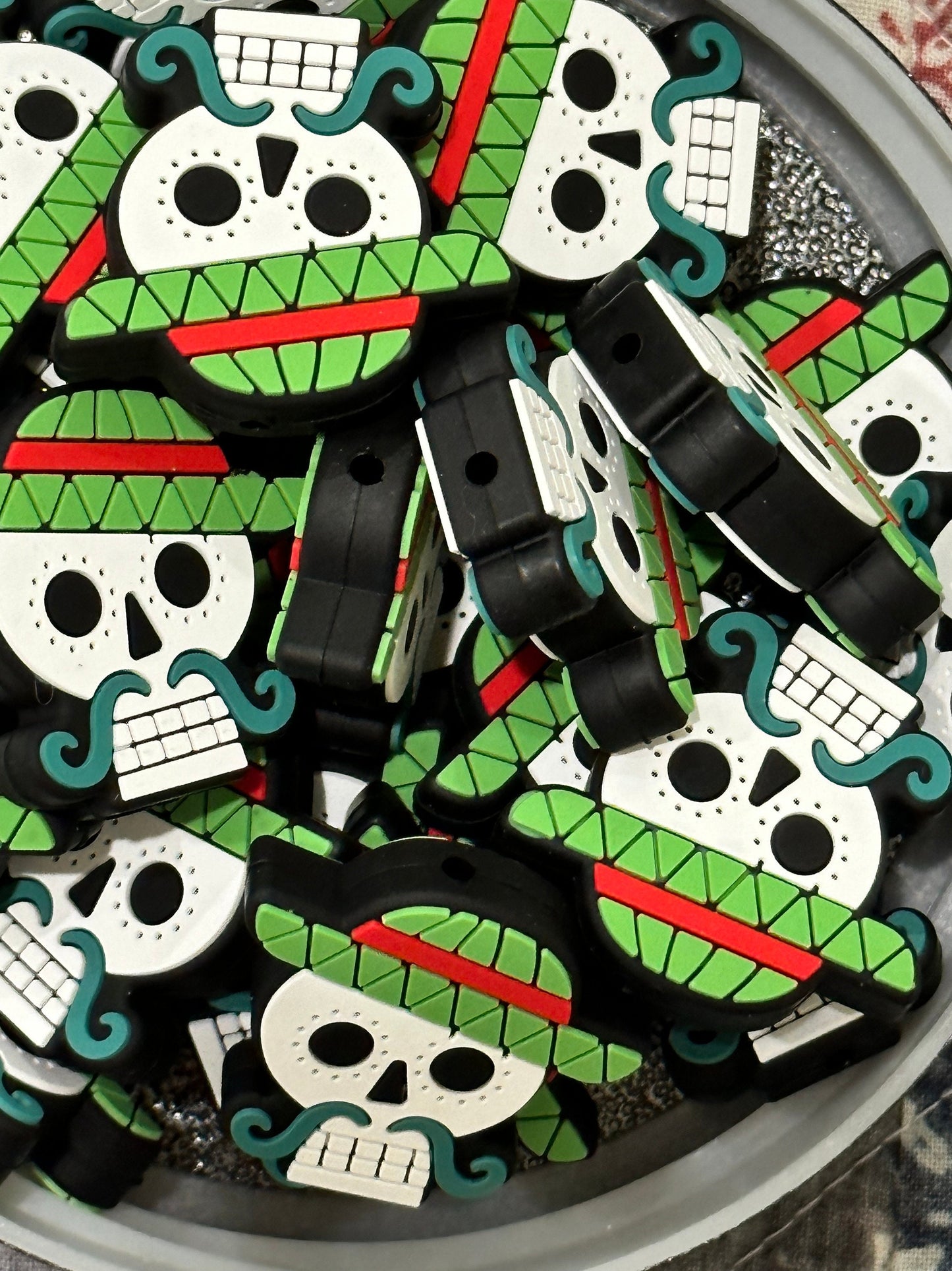 Mexican skull/ Focal Bead/ beadable pen/ Silicone bead/ keychain/sombrero skull