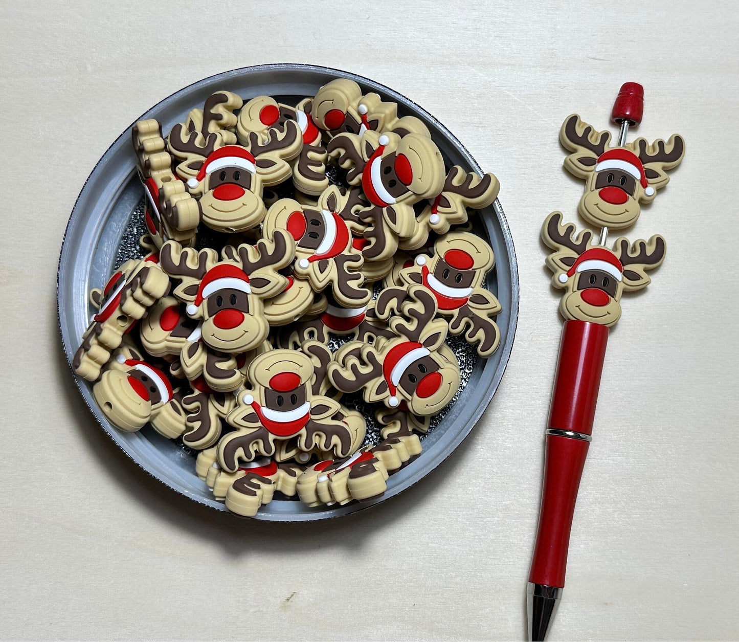 Reindeer Christmas/ Holiday/ Focal Bead/ beadable pen/ Silicone bead/ keychain bead/ Christmas/ red nose reindeer