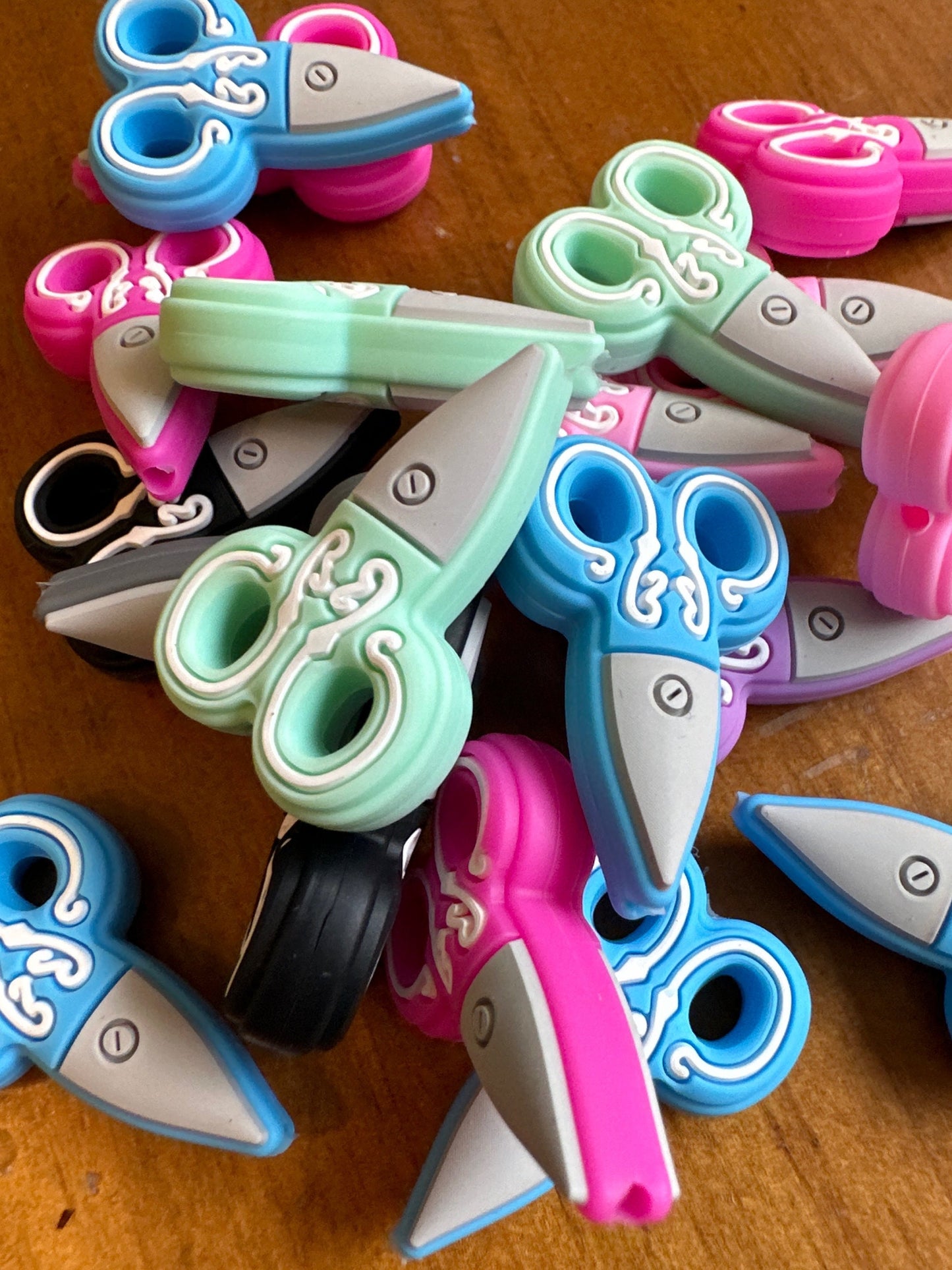 Scissors/ hair dresser/Focal Bead/ teacher / beadable pen/Silicone bead/ keychain bead/ l seamstress/ unique
