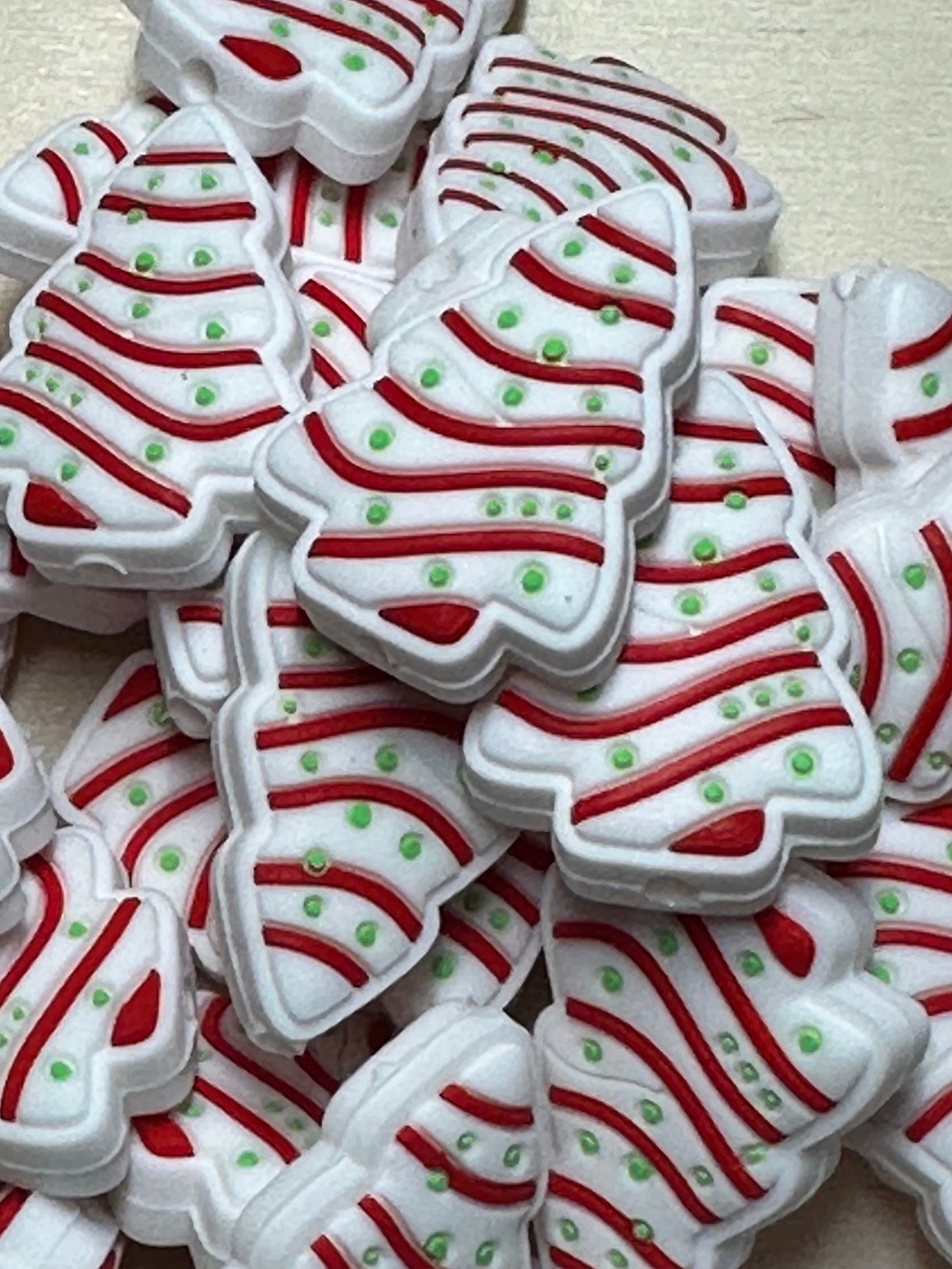Christmas Tree Focal Bead/ holiday / beadable pen/Silicone bead/ keychain bead