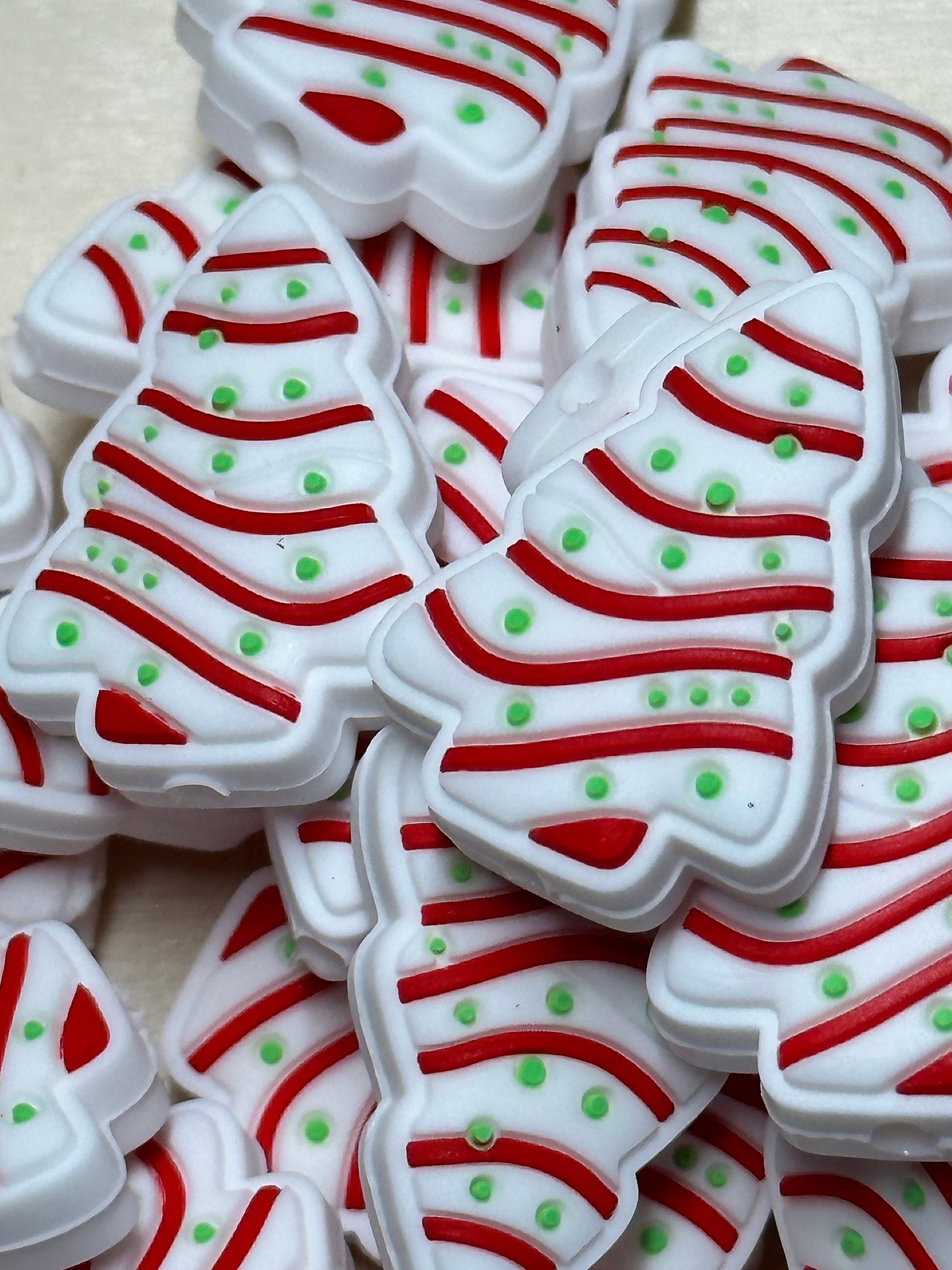 Christmas Tree Focal Bead/ holiday / beadable pen/Silicone bead/ keychain bead