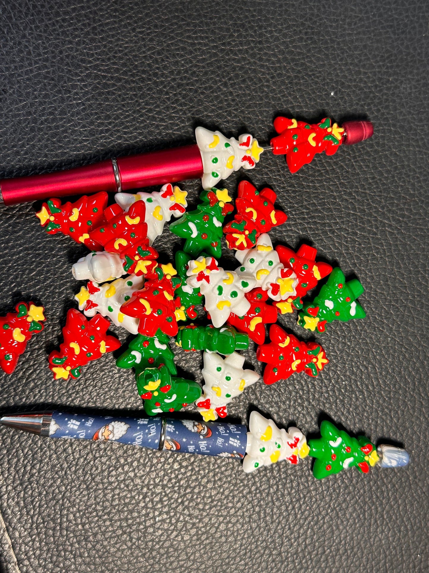 Five (5) Christmas tree beads / jewelry Bead/ beadable pen/ keychain bead/ acrylic