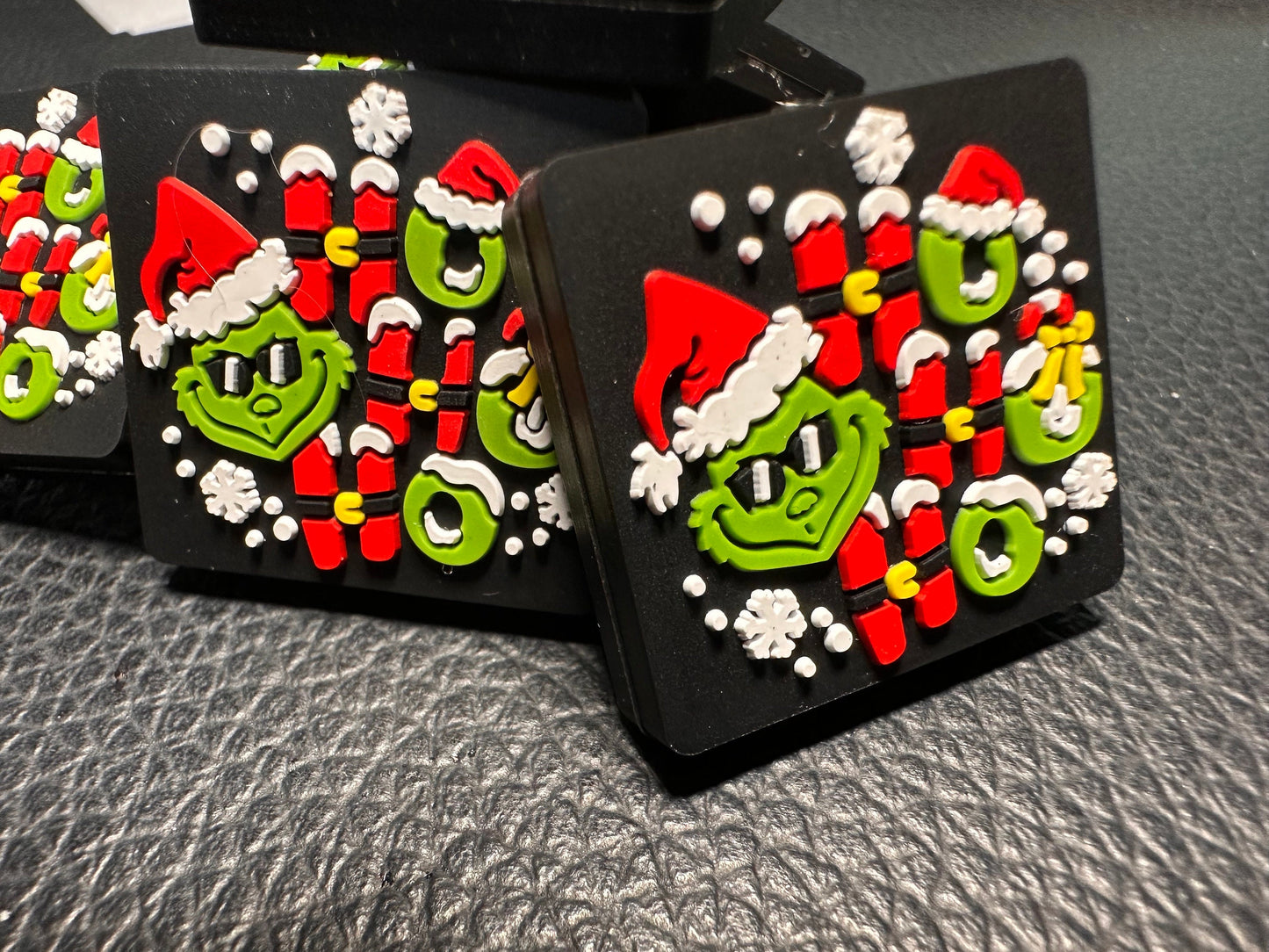 Christmas/ Focal Bead/ beadable pen/ Silicone bead/ keychain bead/green guy/