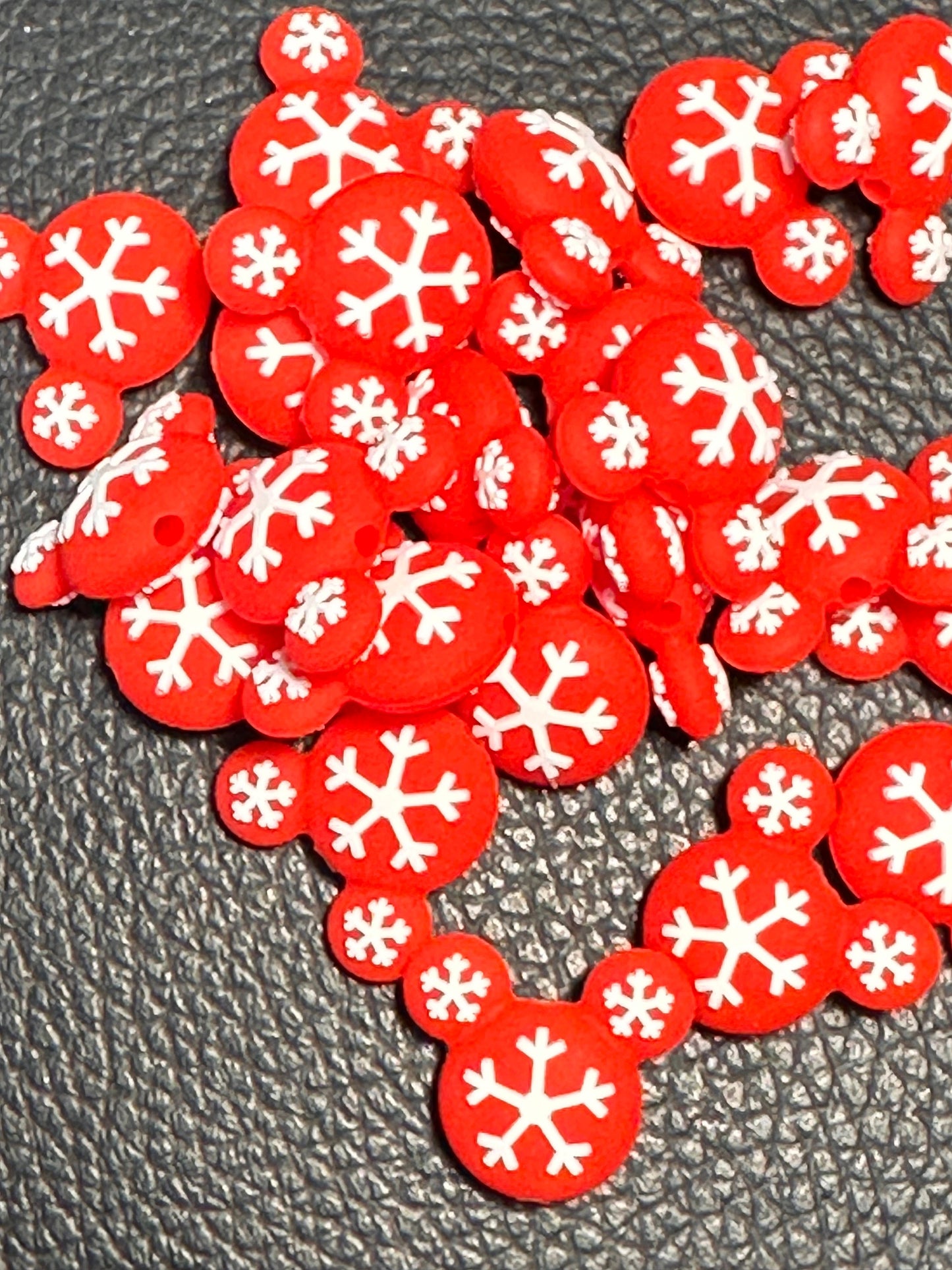 Christmas focal bead/ Silicone bead/ keychain bead/ snowflakes/