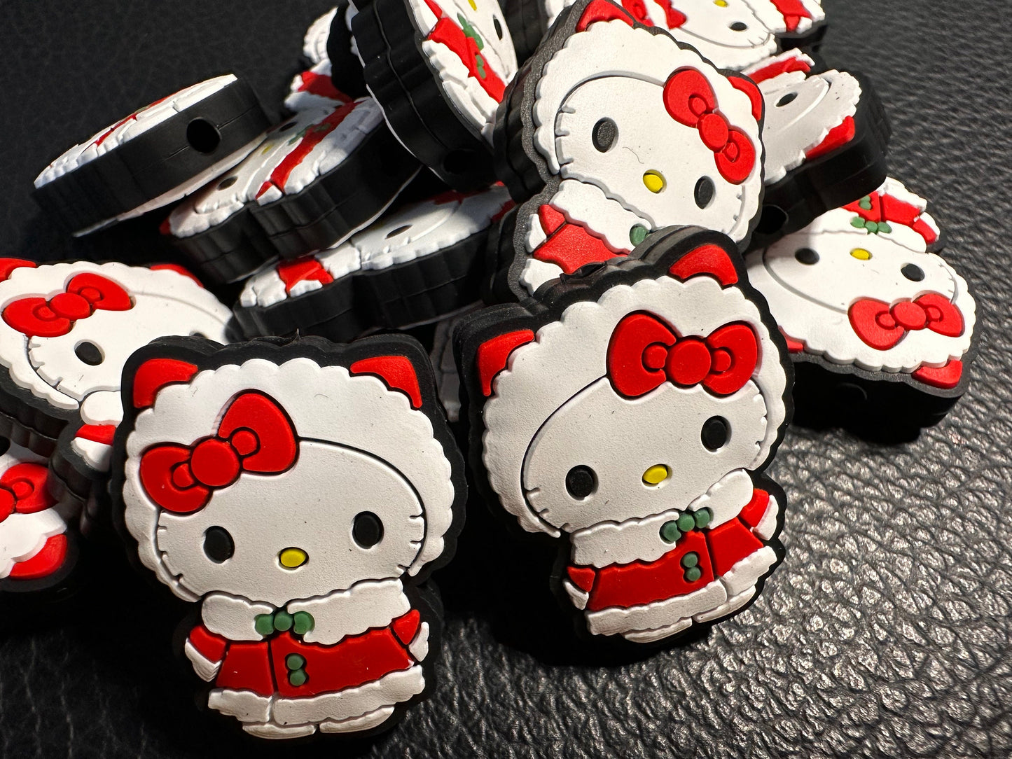 Christmas focal bead /Focal Bead/ beadable pen/ Silicone bead/ keychain bead/ cat