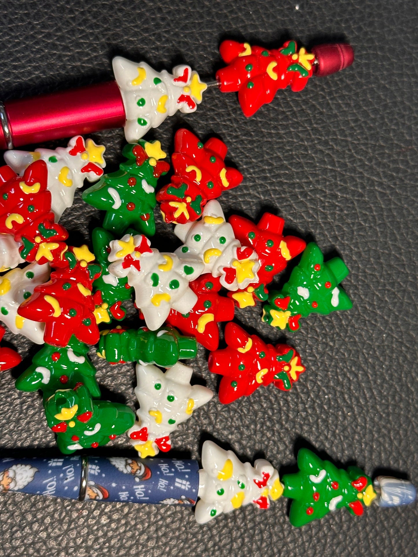 Five (5) Christmas tree beads / jewelry Bead/ beadable pen/ keychain bead/ acrylic