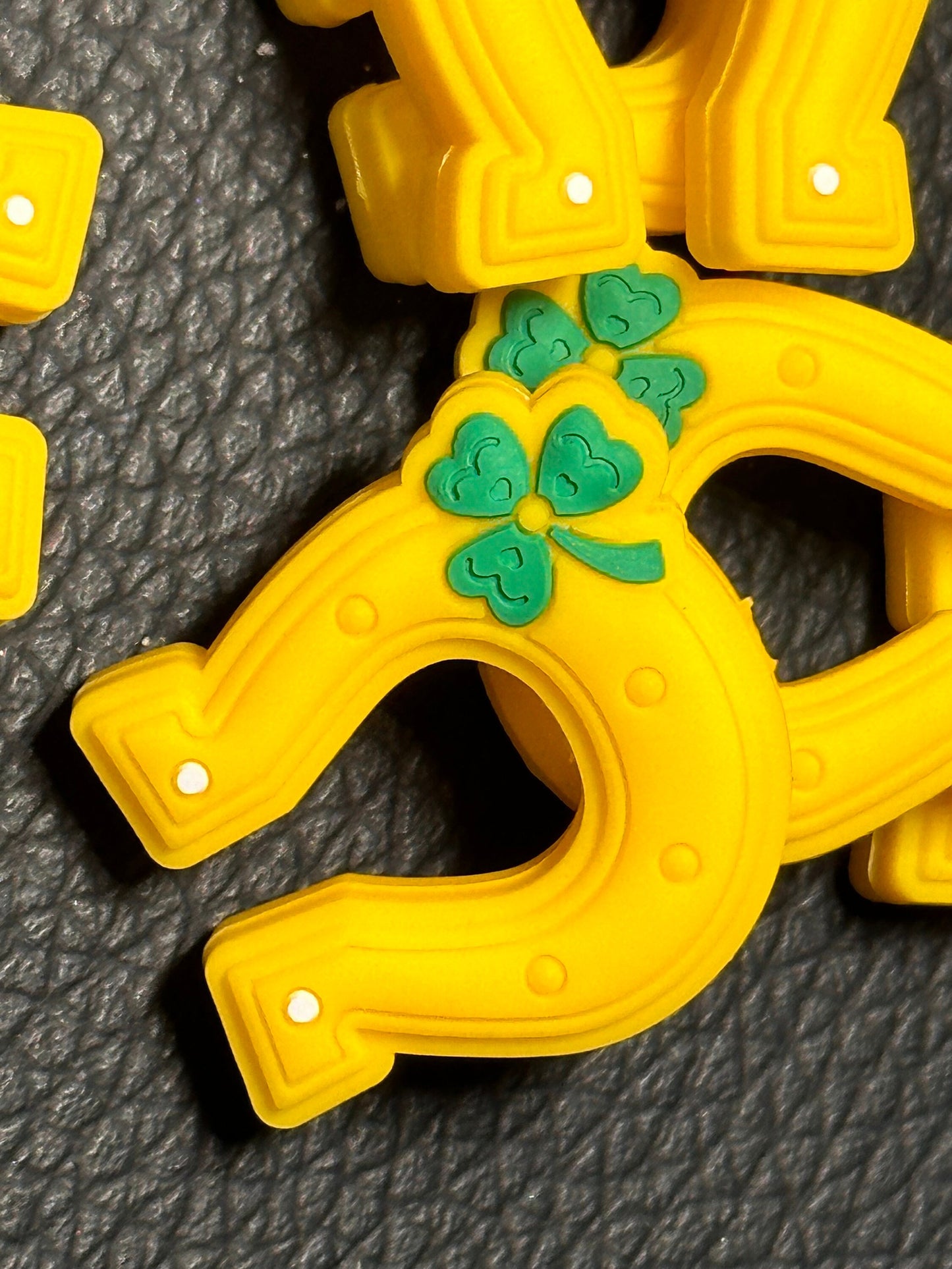 Lucky Horseshoe focal beads / beadable pen/ Silicone bead/ keychain bead/ DIY/ lucky