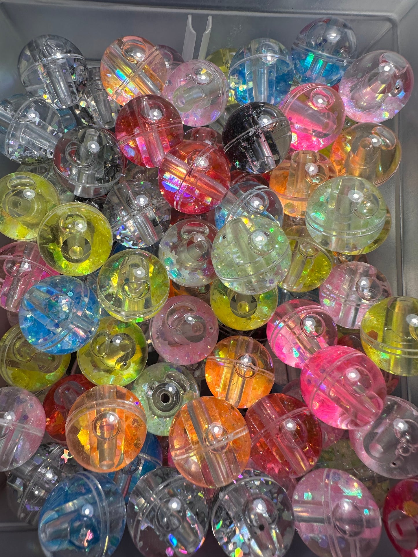 Glitter liquid beads/ shaker beads/ snow globe beads/ jewelry Bead/ beadable pen beads/ keychain bead/ DIY/ Five (5) beads included/ 18mm