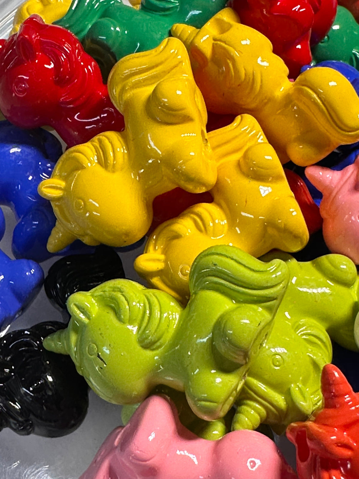 Five (5) acrylic assorted color unicorn beads included/ jewelry Bead/ beadable pen beads/ keychain bead/ DIY