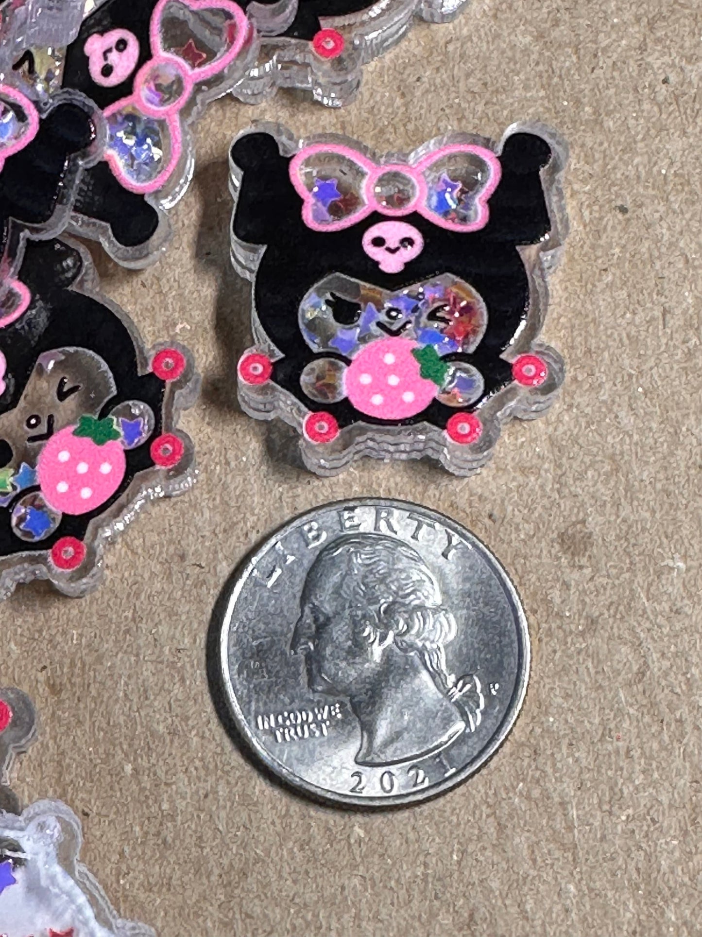 Five (5) small shakers/ acrylic pieces/ badge reel/ acrylic shakers/ DIY/ glitter shaker/ shaker box/ phone case decor