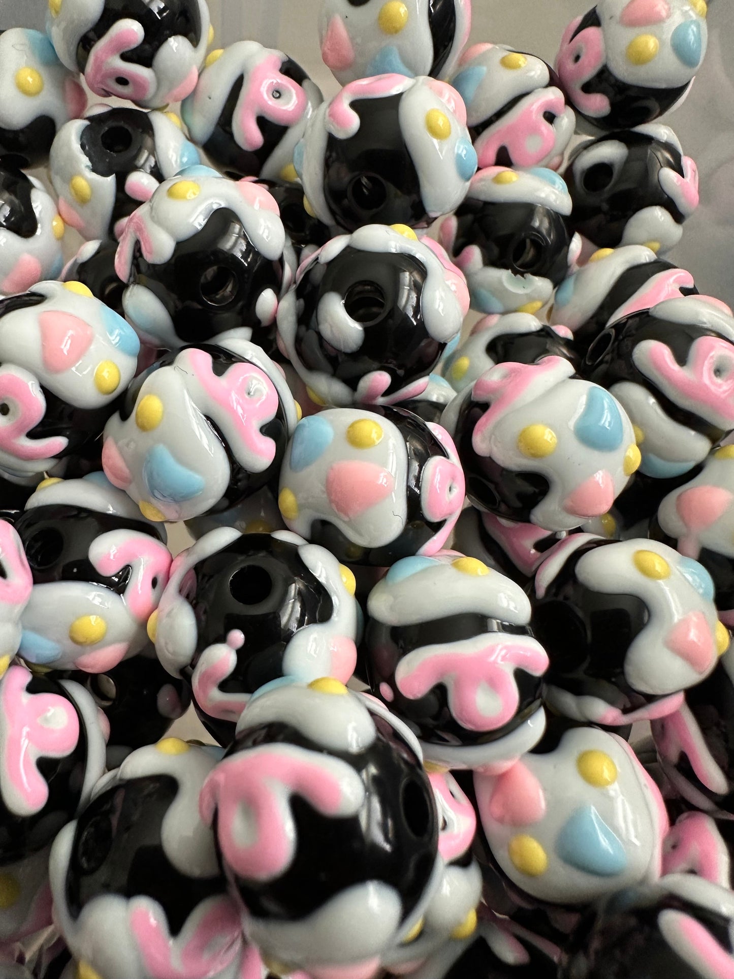 Hand painted bead /Acrylic Bead/ beadable pen/ painted bead/ keychain bead/ Includes 5 beads/16mm/ hand painted