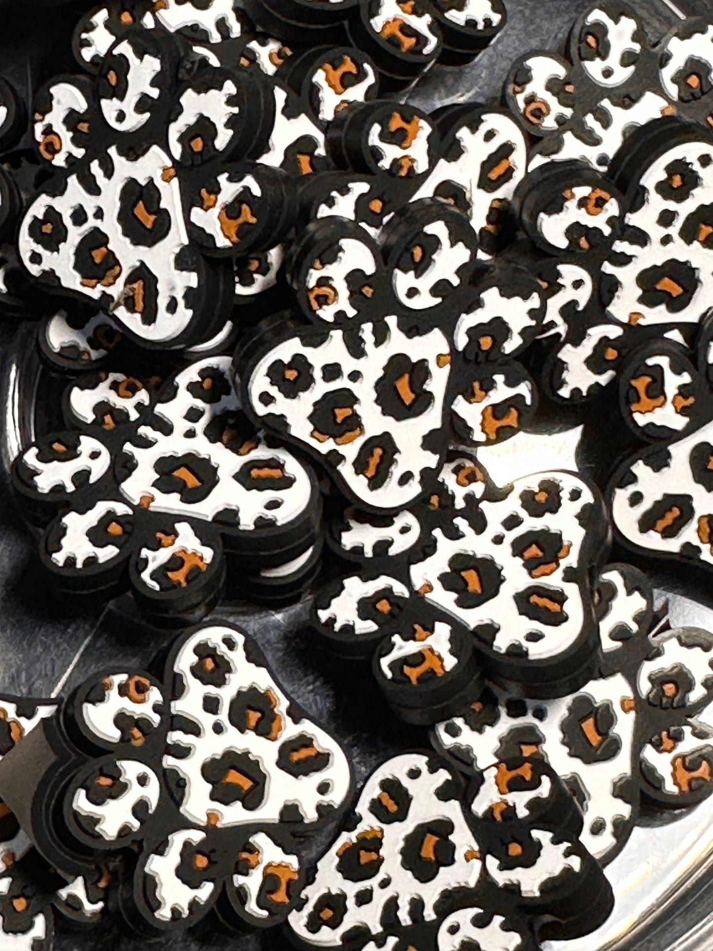 Focal Bead/ beadable pen/ Silicone bead/ keychain bead/DIY/dog paw/leopard print