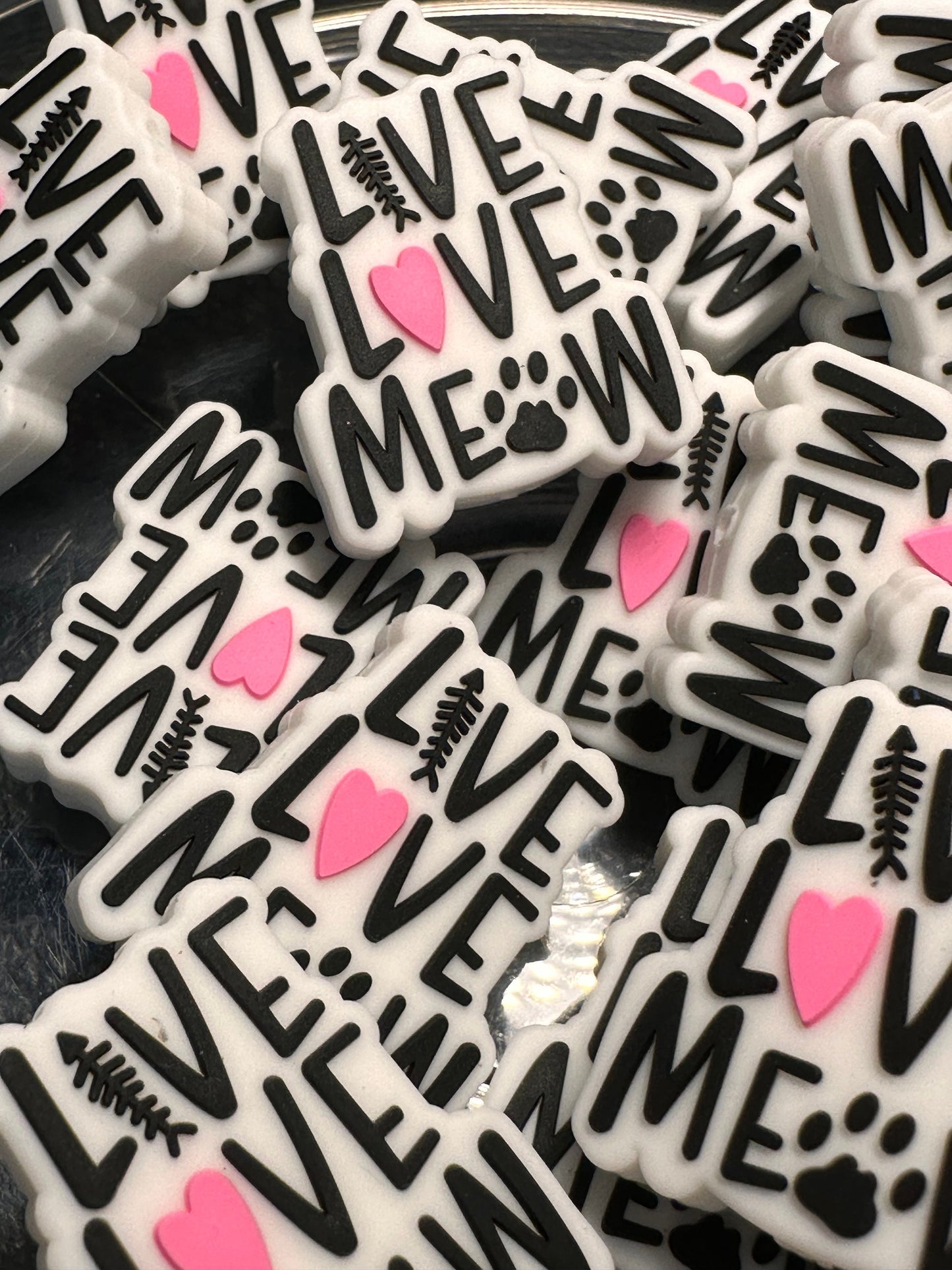 Live love meow Focal Bead/ beadable pen/ Silicone bead/ keychain bead/DIY/cat/