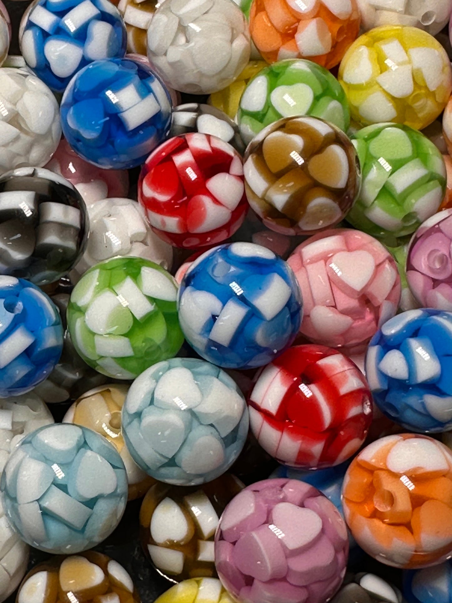 Ten (10) 16mm round beads with heart shapes inside / Focal Bead/ beadable pen/ acrylic bead/ keychain bead/ Ten (10) beads included/